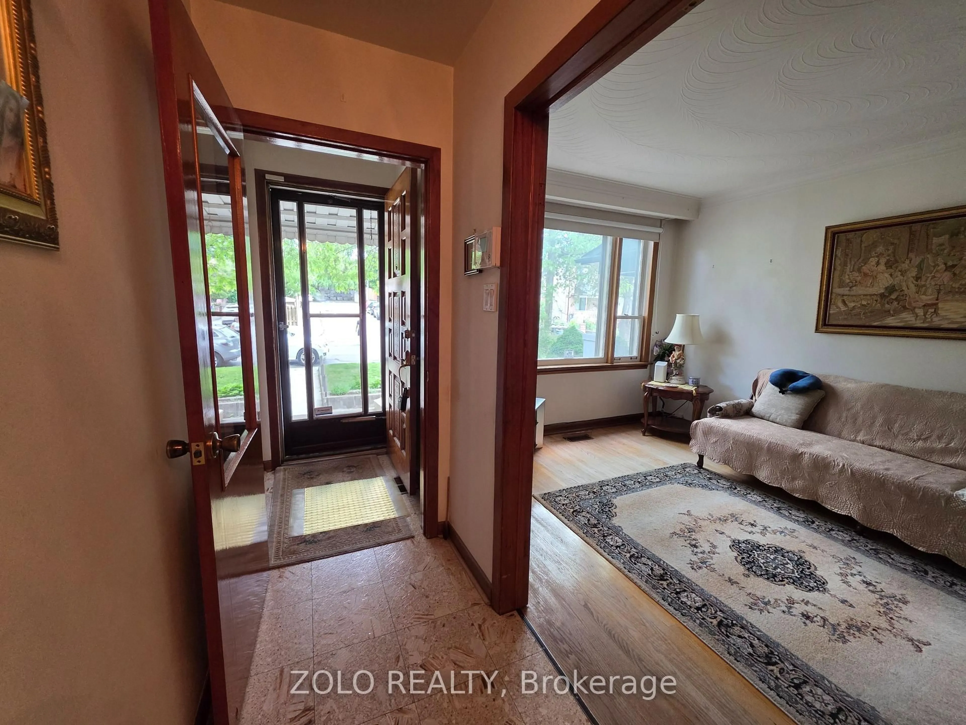 Indoor entryway for 64 Prescott Ave, Toronto Ontario M6N 3G5