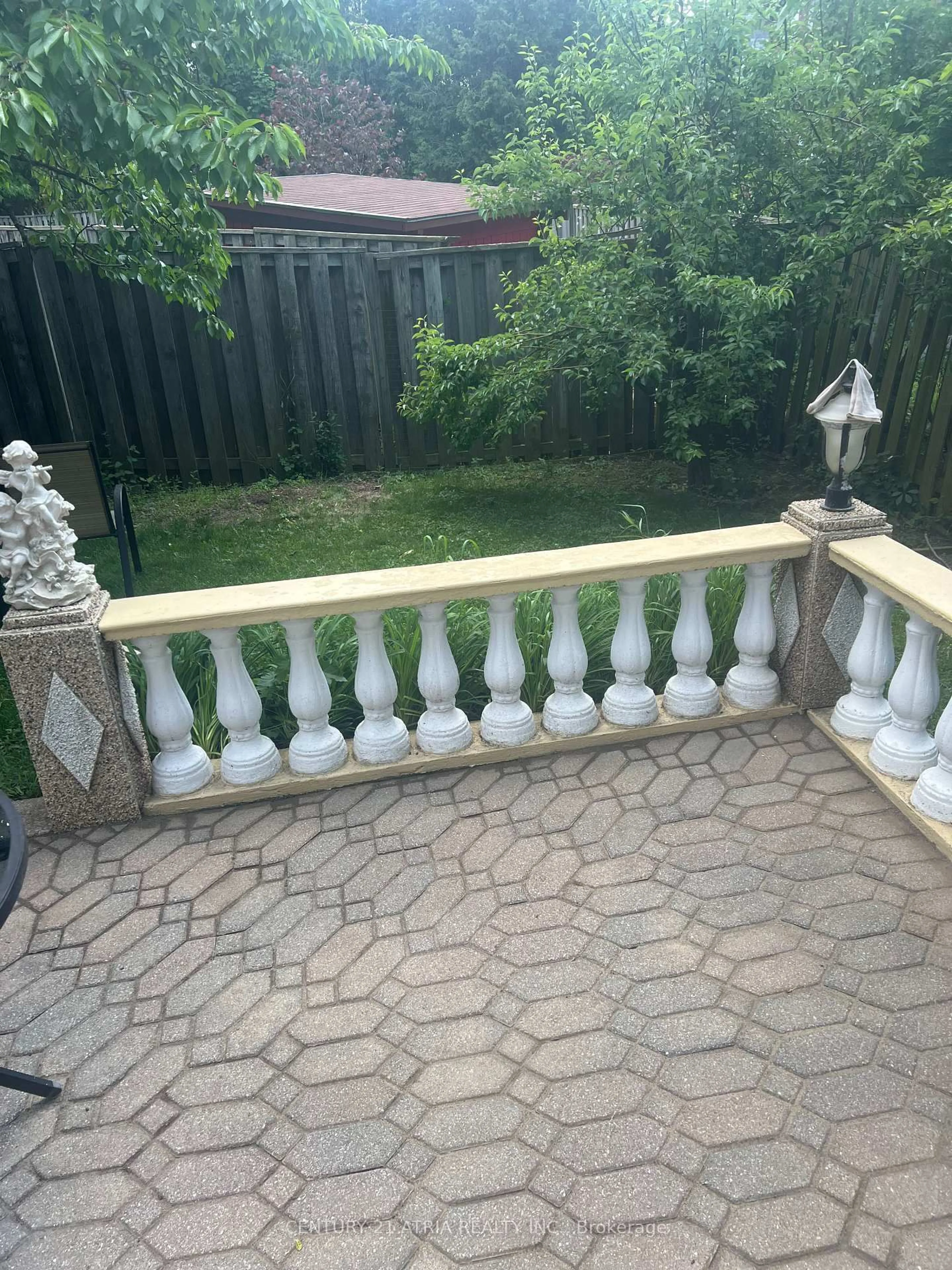 Patio, street for 3372 Bobwhite Mews, Mississauga Ontario L5N 6E7