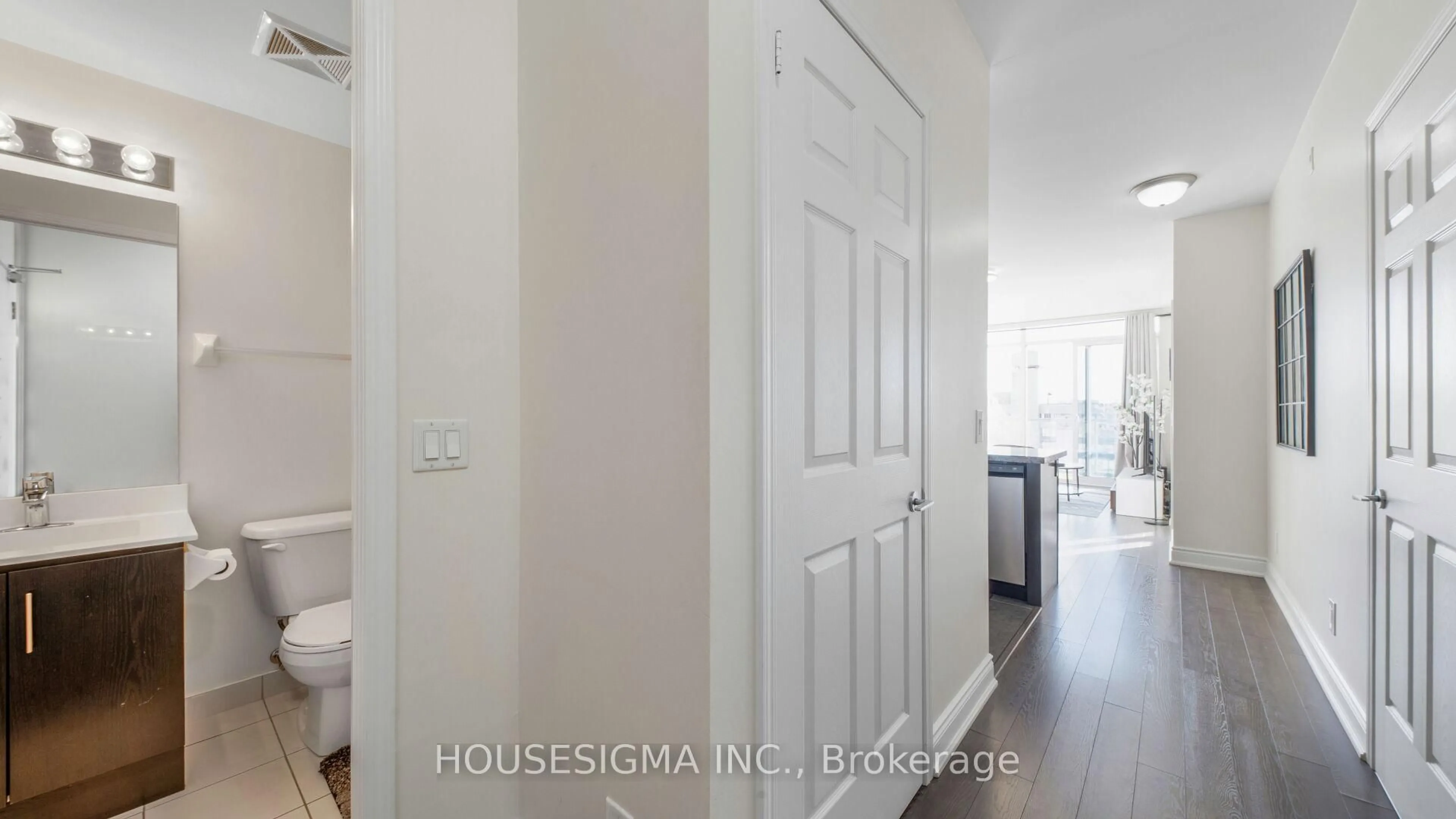 Indoor entryway for 15 James Finlay Way #1103, Toronto Ontario M3M 0B3