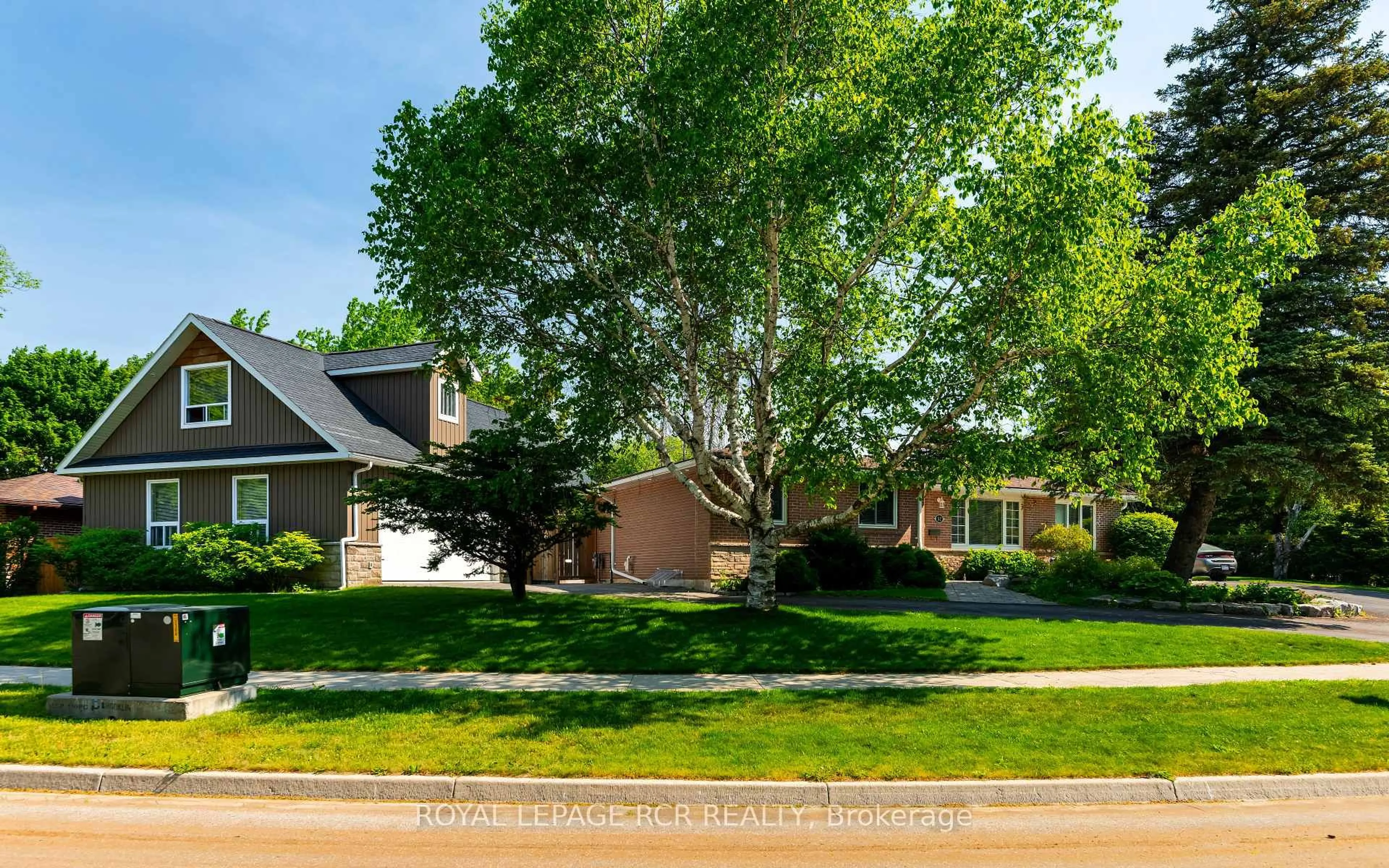 Home with brick exterior material, street for 52 Maple Cres, Orangeville Ontario L9W 1X7