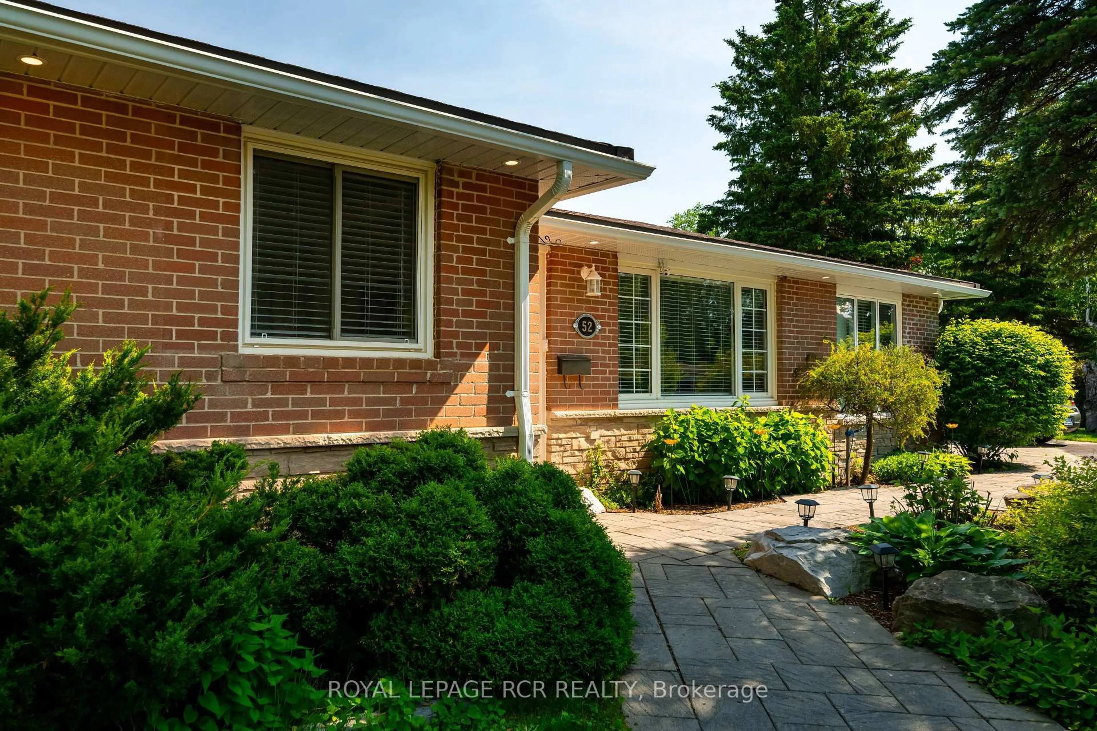 Home with brick exterior material, street for 52 Maple Cres, Orangeville Ontario L9W 1X7