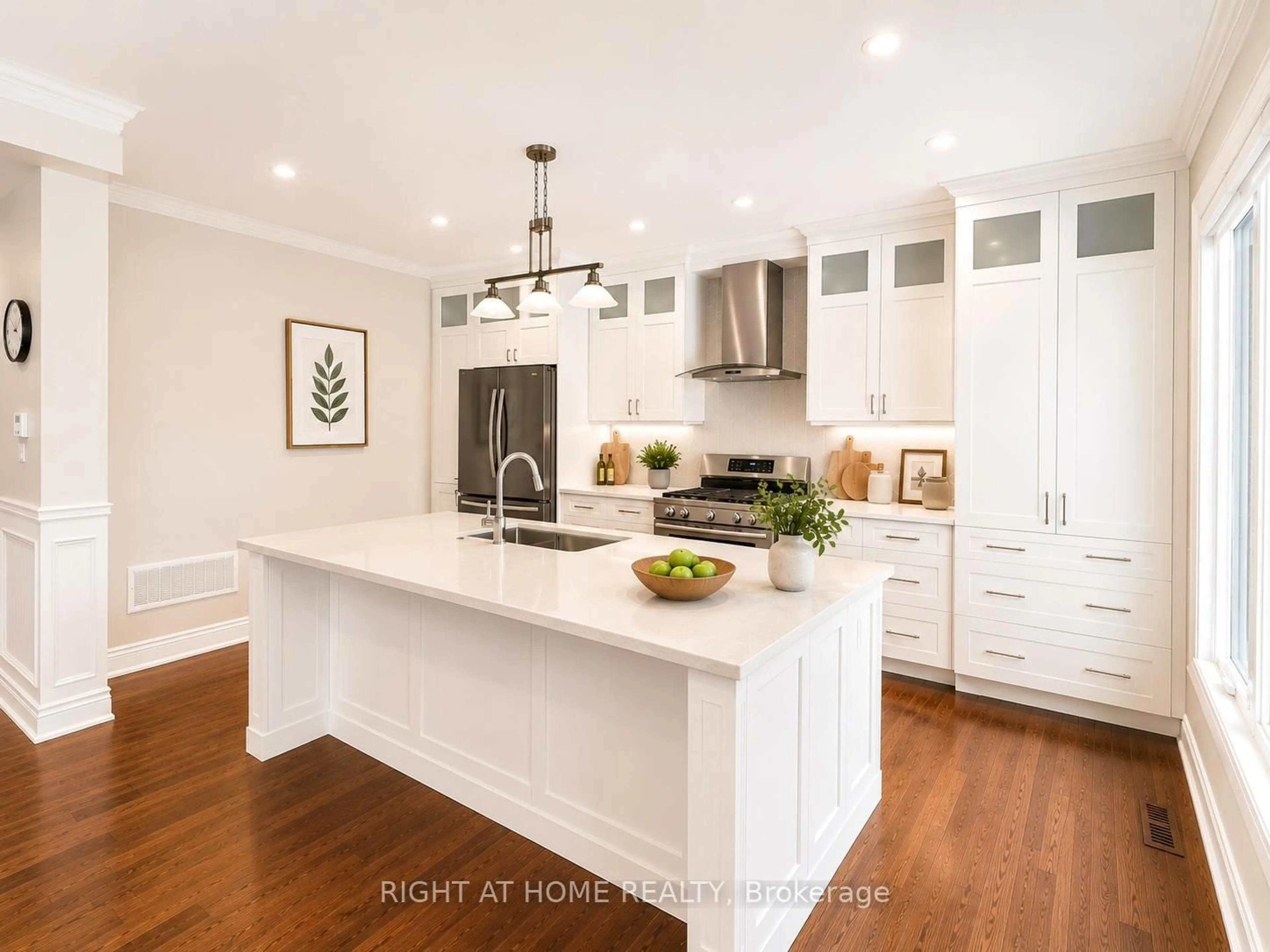Contemporary kitchen, wood/laminate floor for 1049 Greaves Ave, Mississauga Ontario L5E 1W4