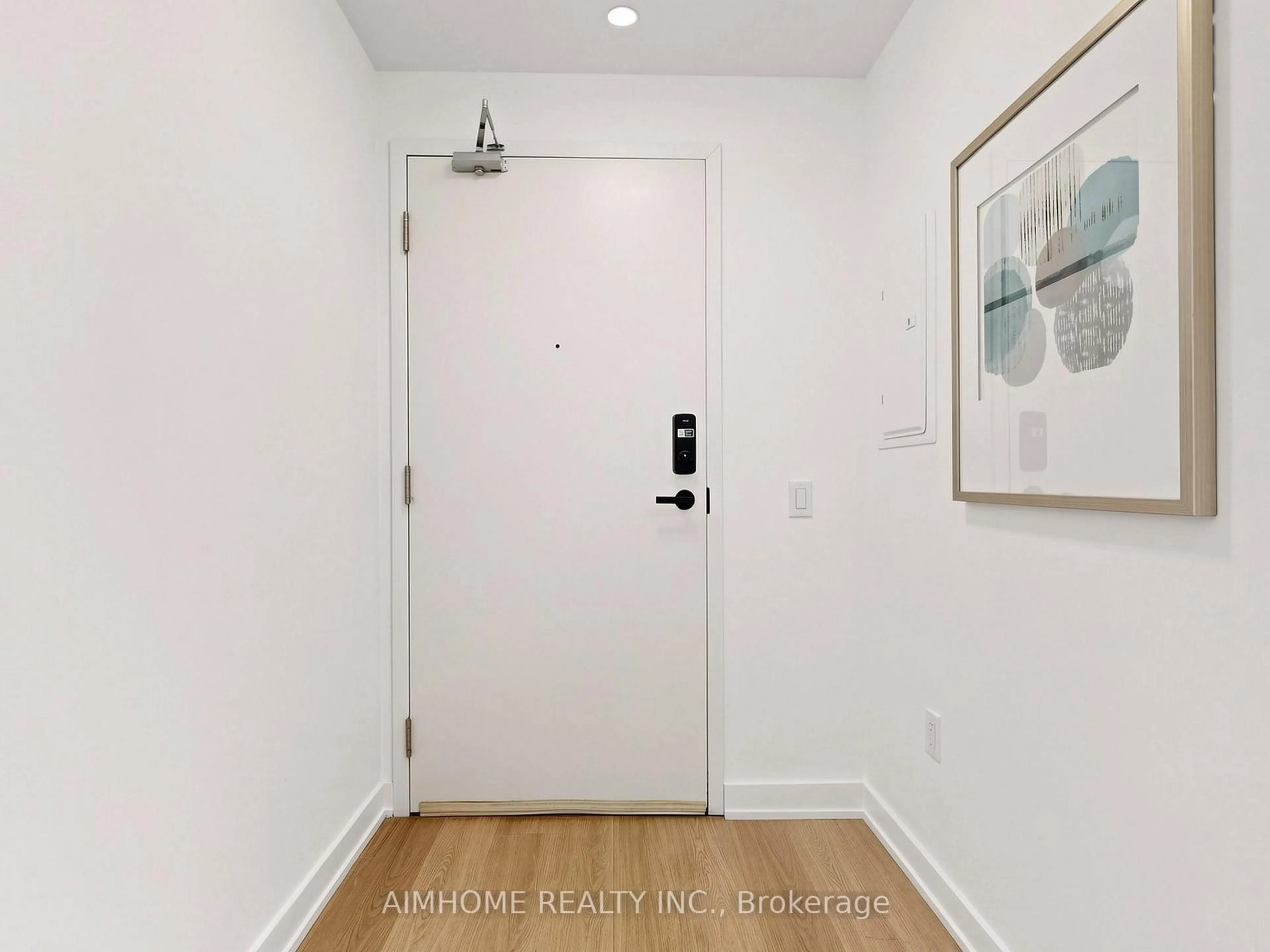 Indoor entryway for 3883 Quartz Rd #5604, Mississauga Ontario L5B 0M4