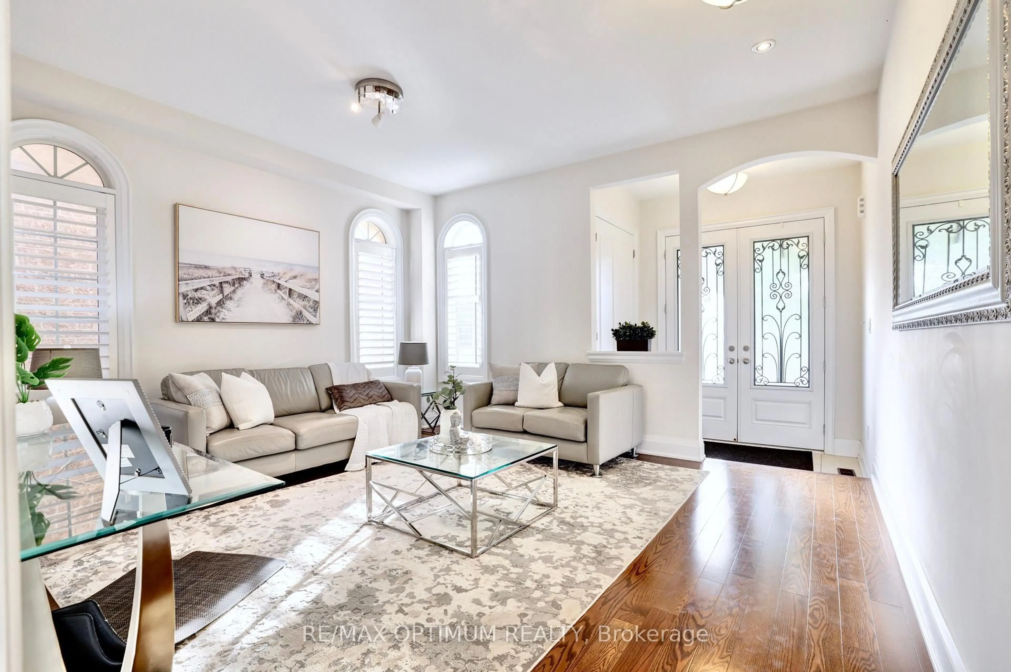 Living room with furniture, unknown for 29 Legendary Circ, Brampton Ontario L6Y 0R9