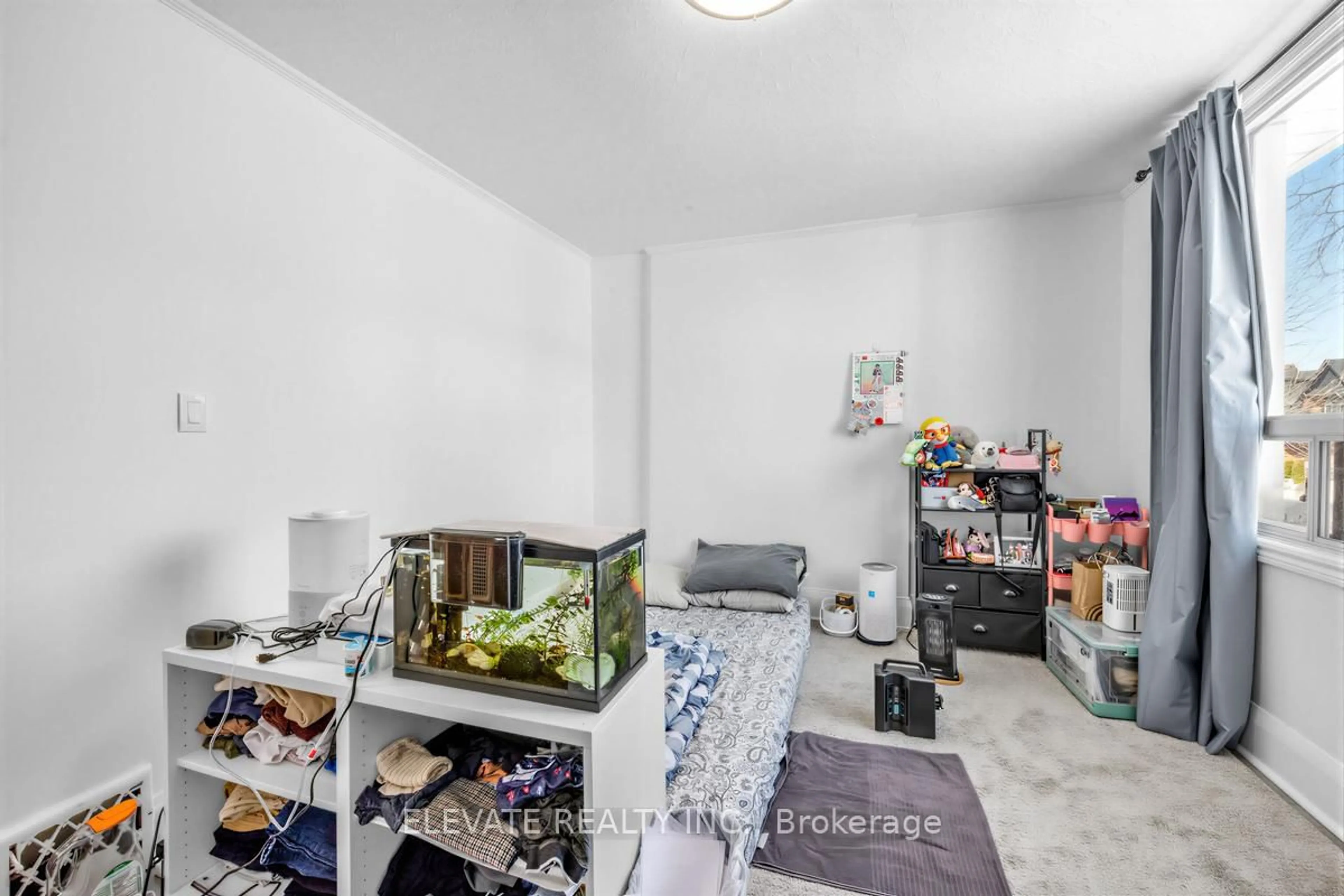 Unknown for 1262 Lansdowne Ave, Toronto Ontario M6H 3Z8