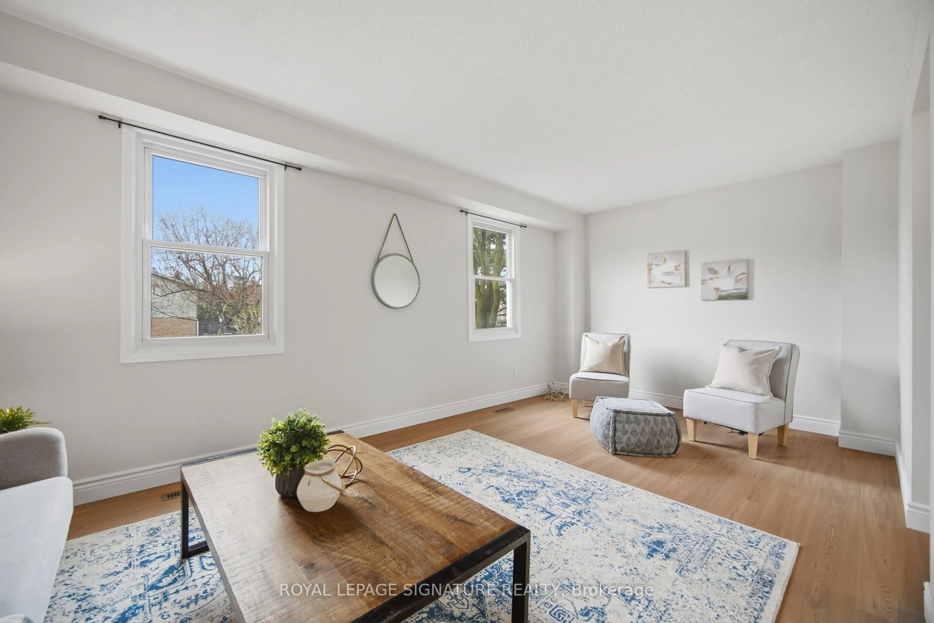 Living room with furniture, unknown for 7340 Copenhagen Rd #10, Mississauga Ontario L5N 2S5