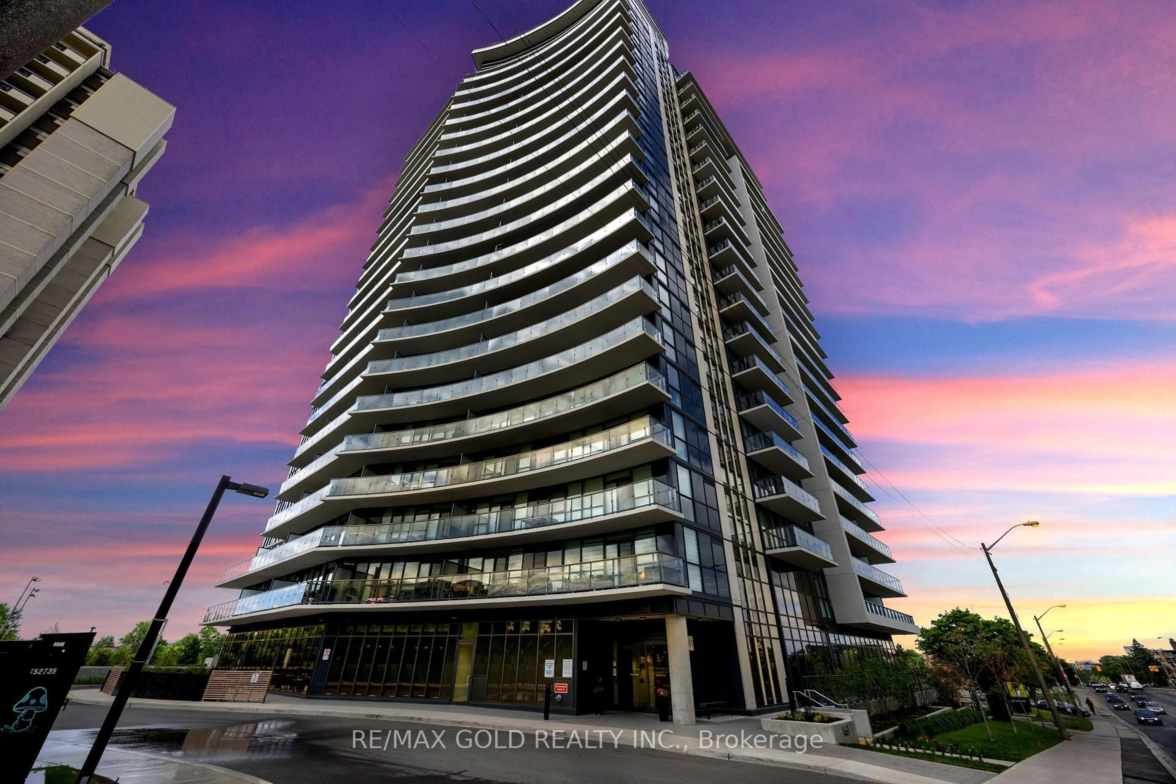 Indoor foyer for 1461 Lawrence Ave #1305, Toronto Ontario M6L 0A6