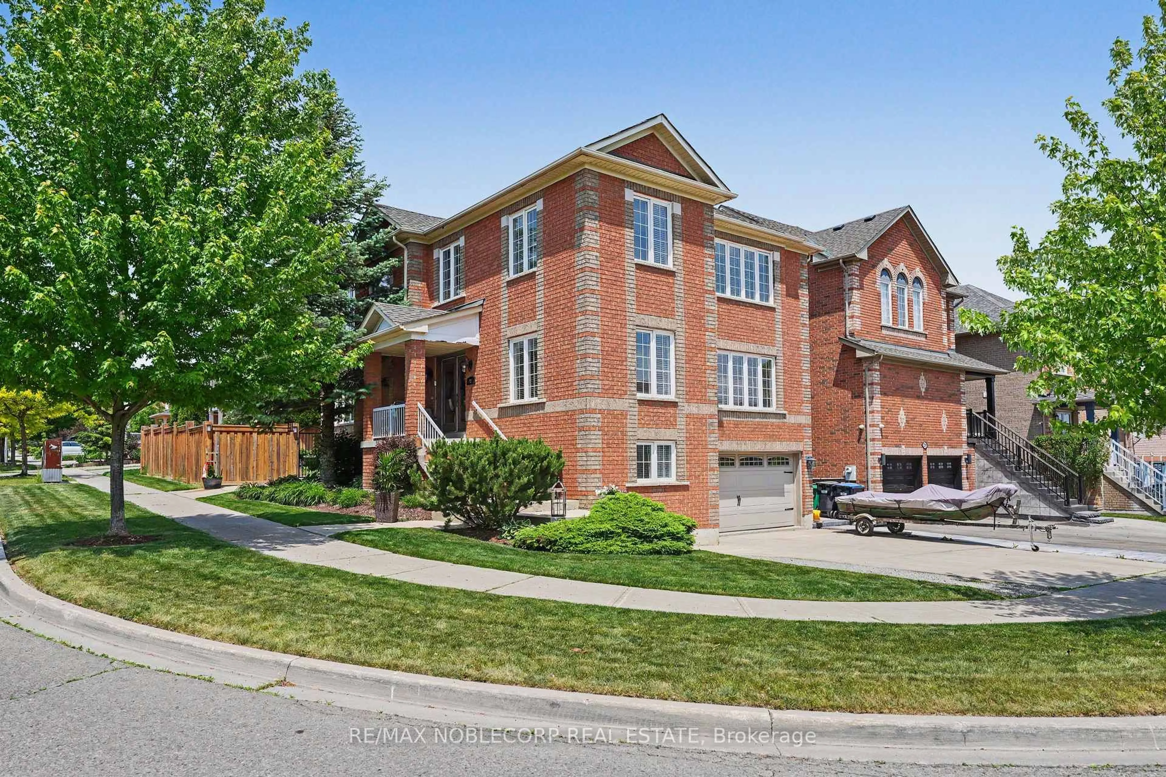 Home with brick exterior material, street for 37 Christensen Ave, Caledon Ontario L7E 2Y5