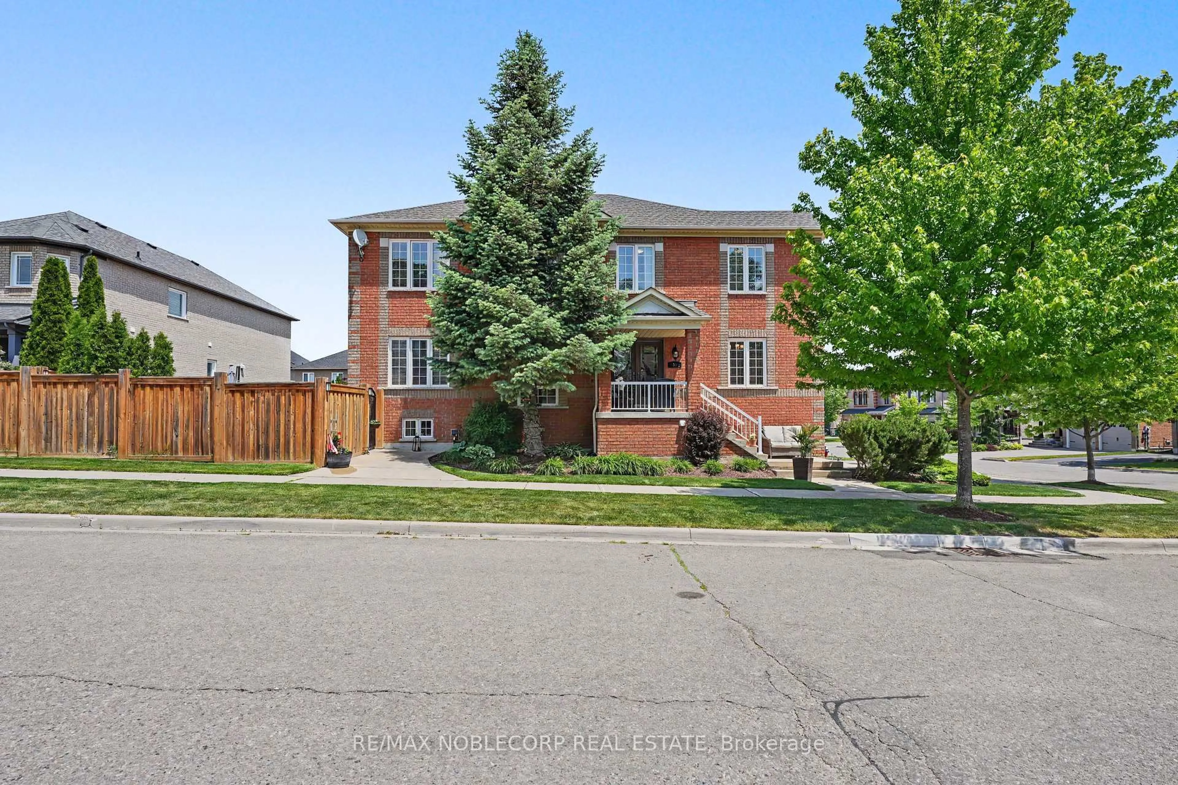 Home with brick exterior material, street for 37 Christensen Ave, Caledon Ontario L7E 2Y5
