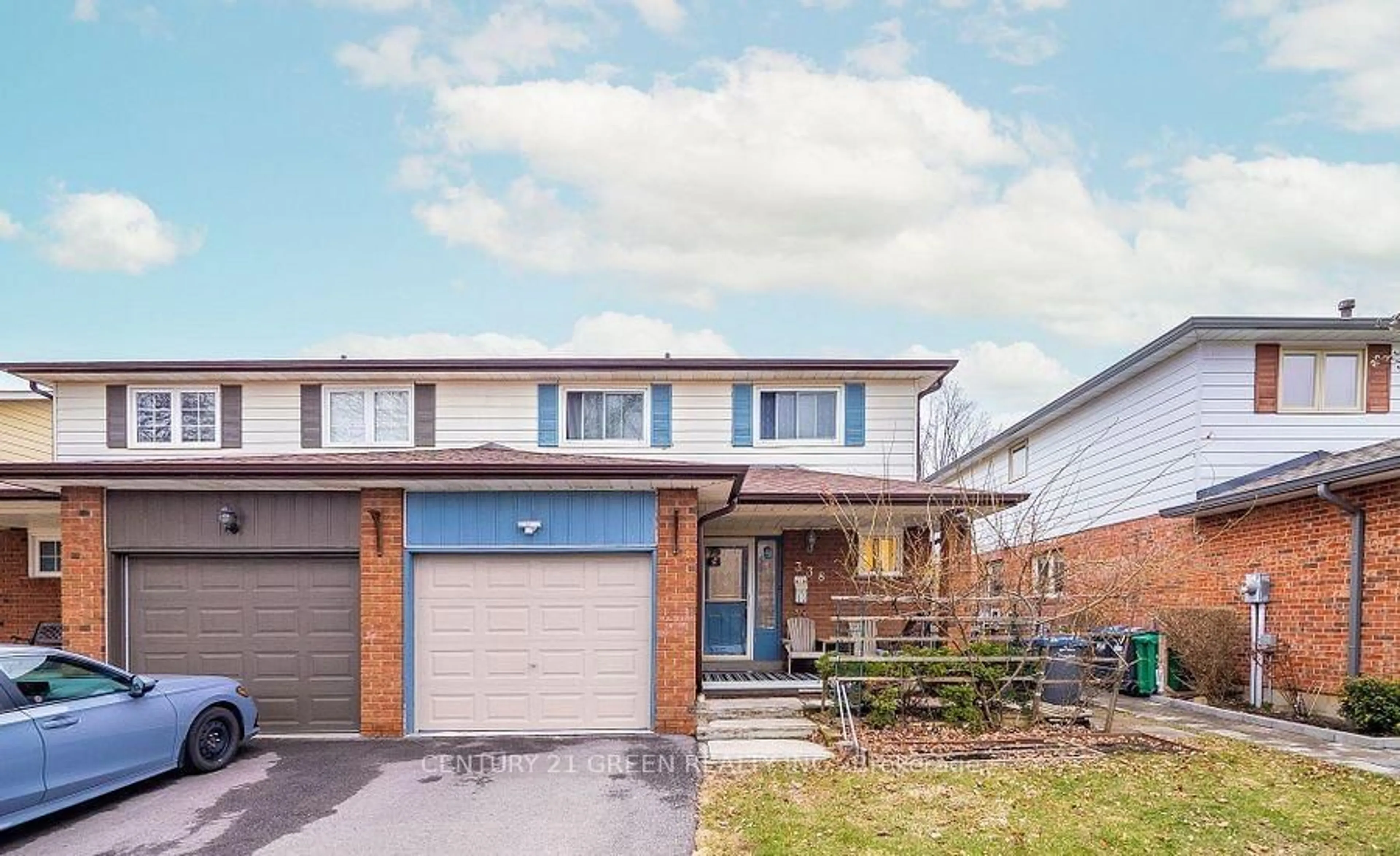Home with brick exterior material, street for 338 Hillside Dr, Mississauga Ontario L5M 2L7
