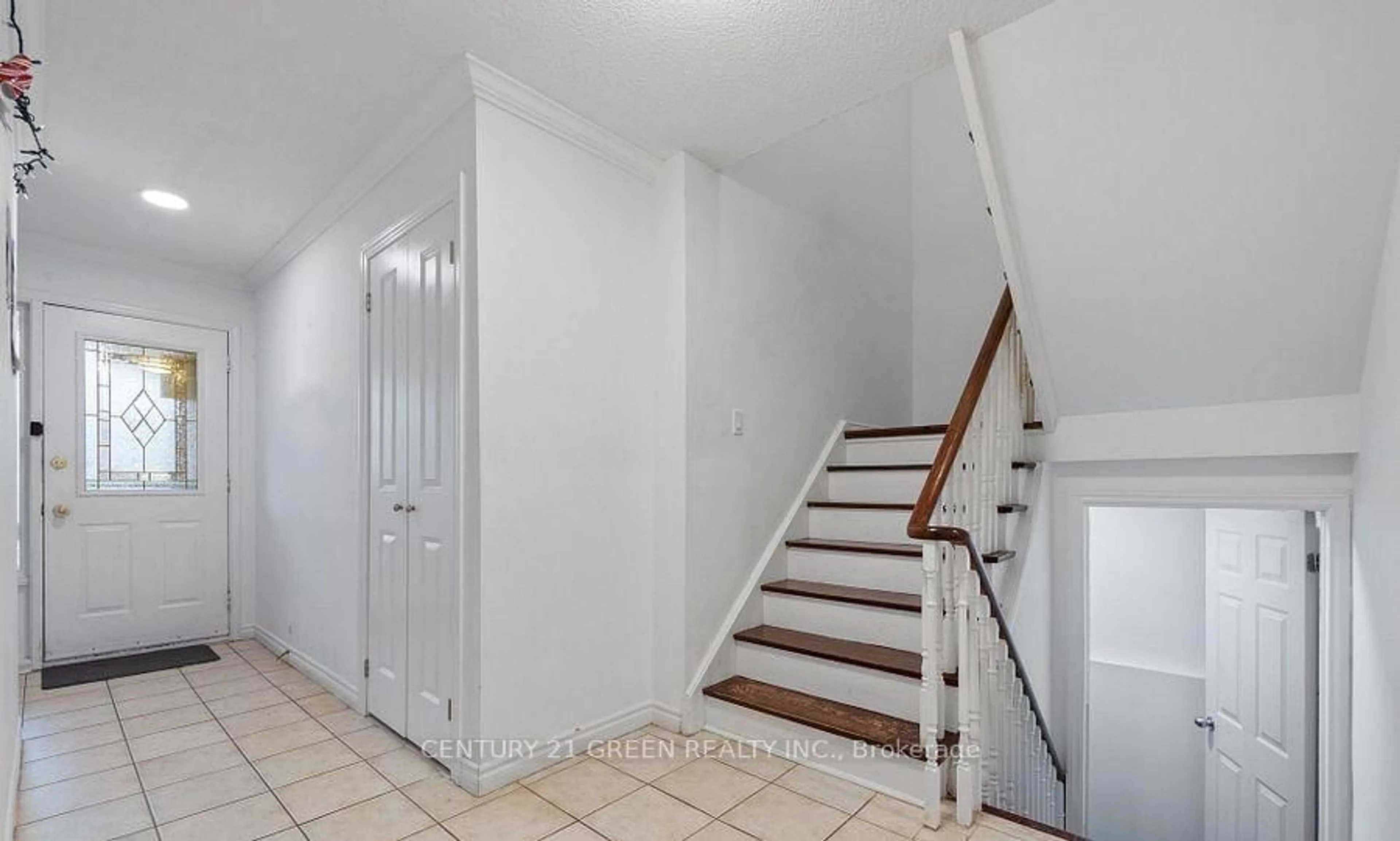 Unknown for 338 Hillside Dr, Mississauga Ontario L5M 2L7