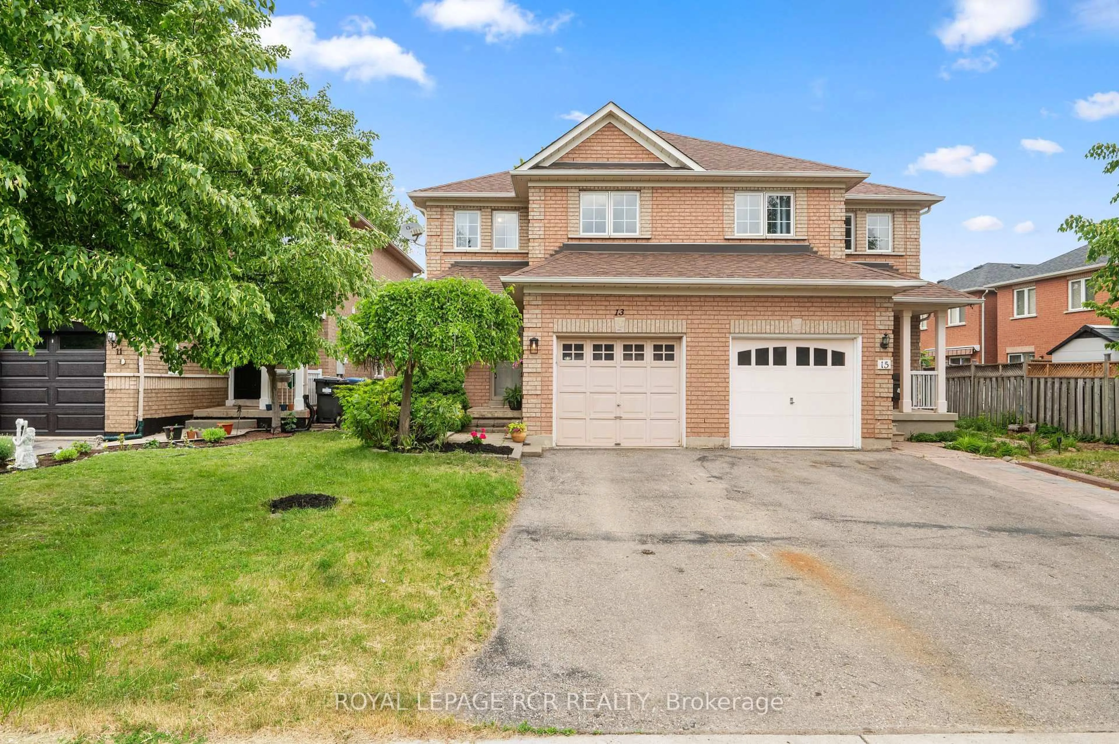 Unknown for 13 Twin Pines Cres, Brampton Ontario L7A 1M6