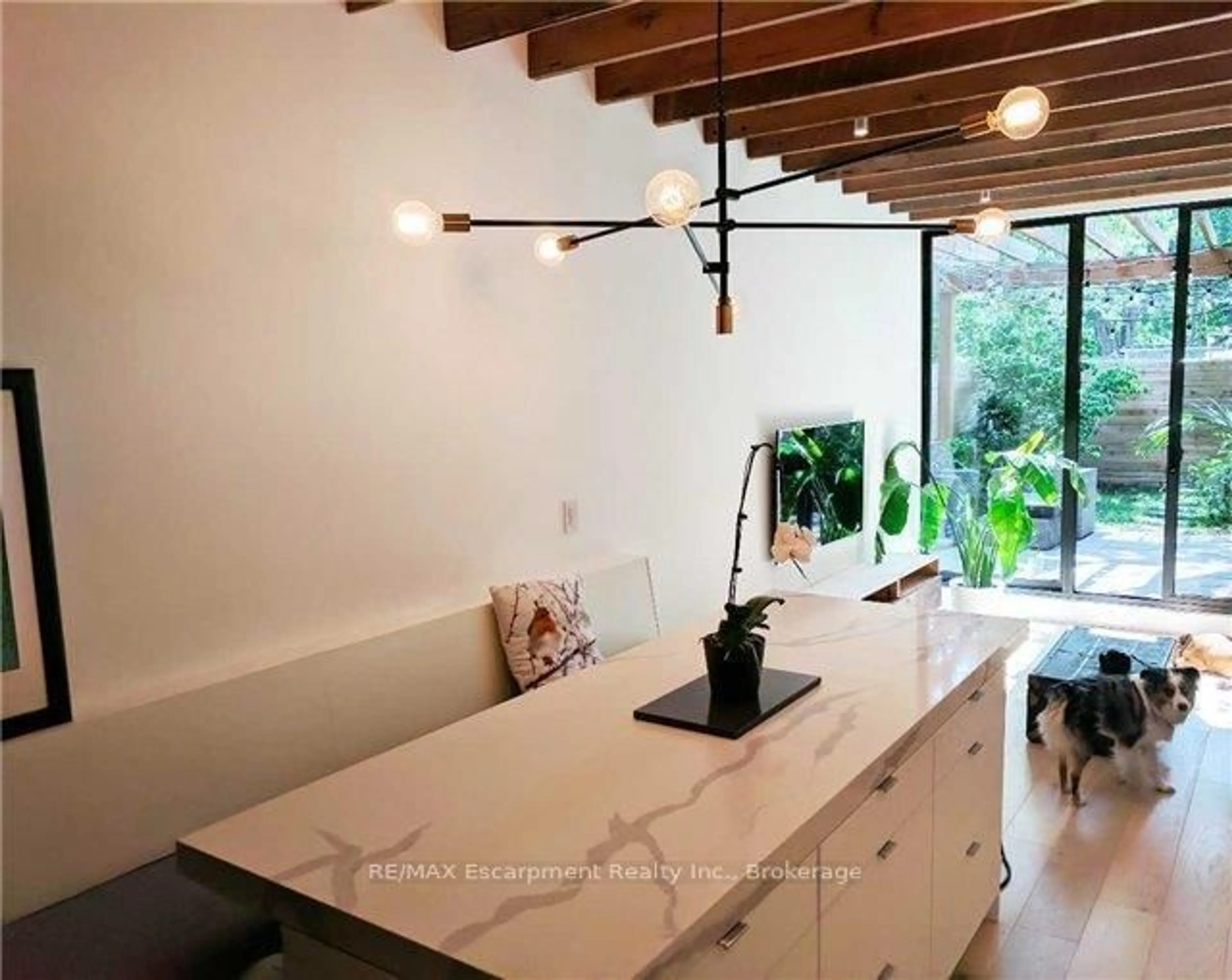 Open concept kitchen, unknown for 2557 Dundas St, Toronto Ontario M6P 1X6