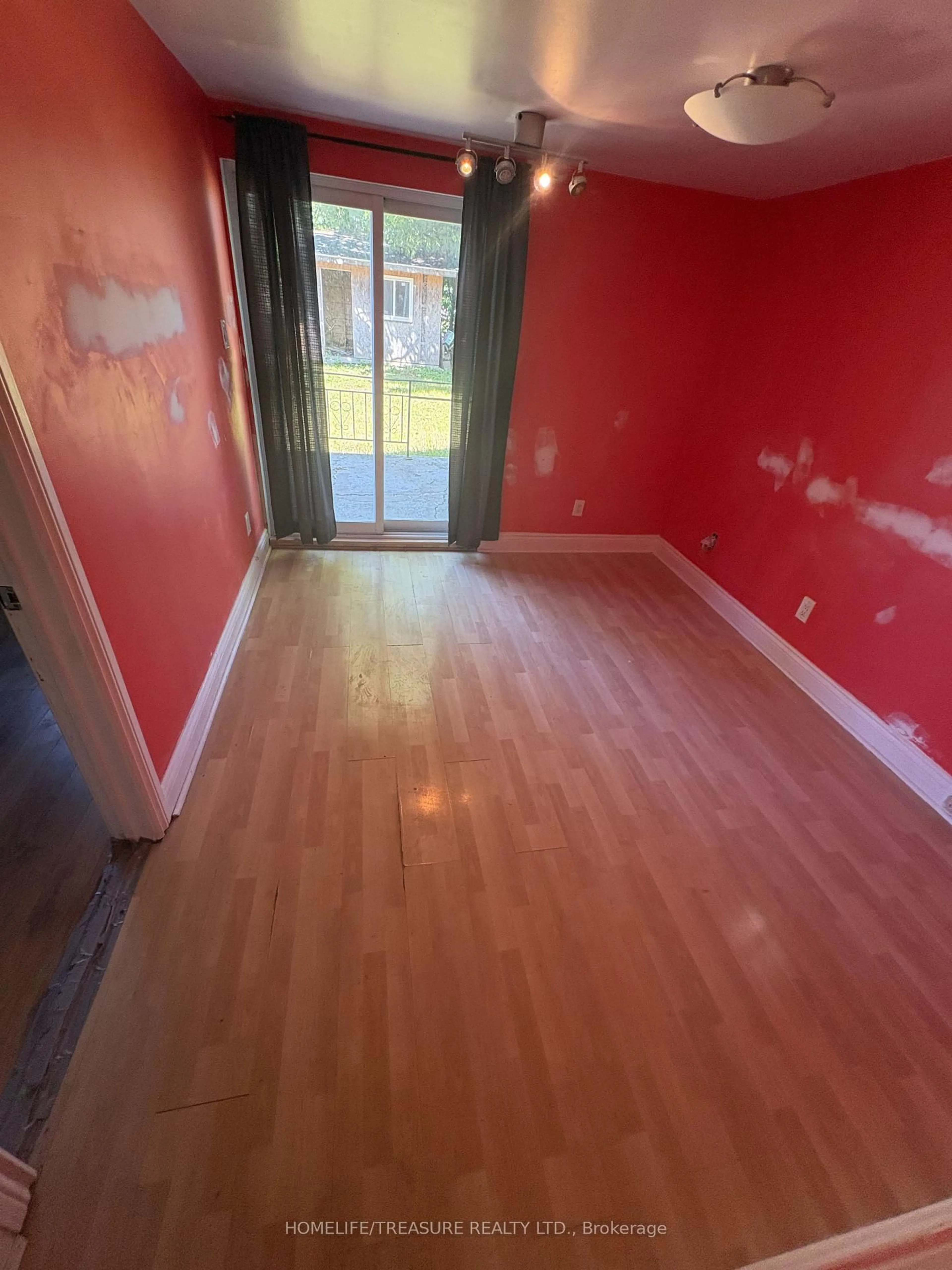 A pic of a room for 58 ROXALINE St, Toronto Ontario M9P 2Y9