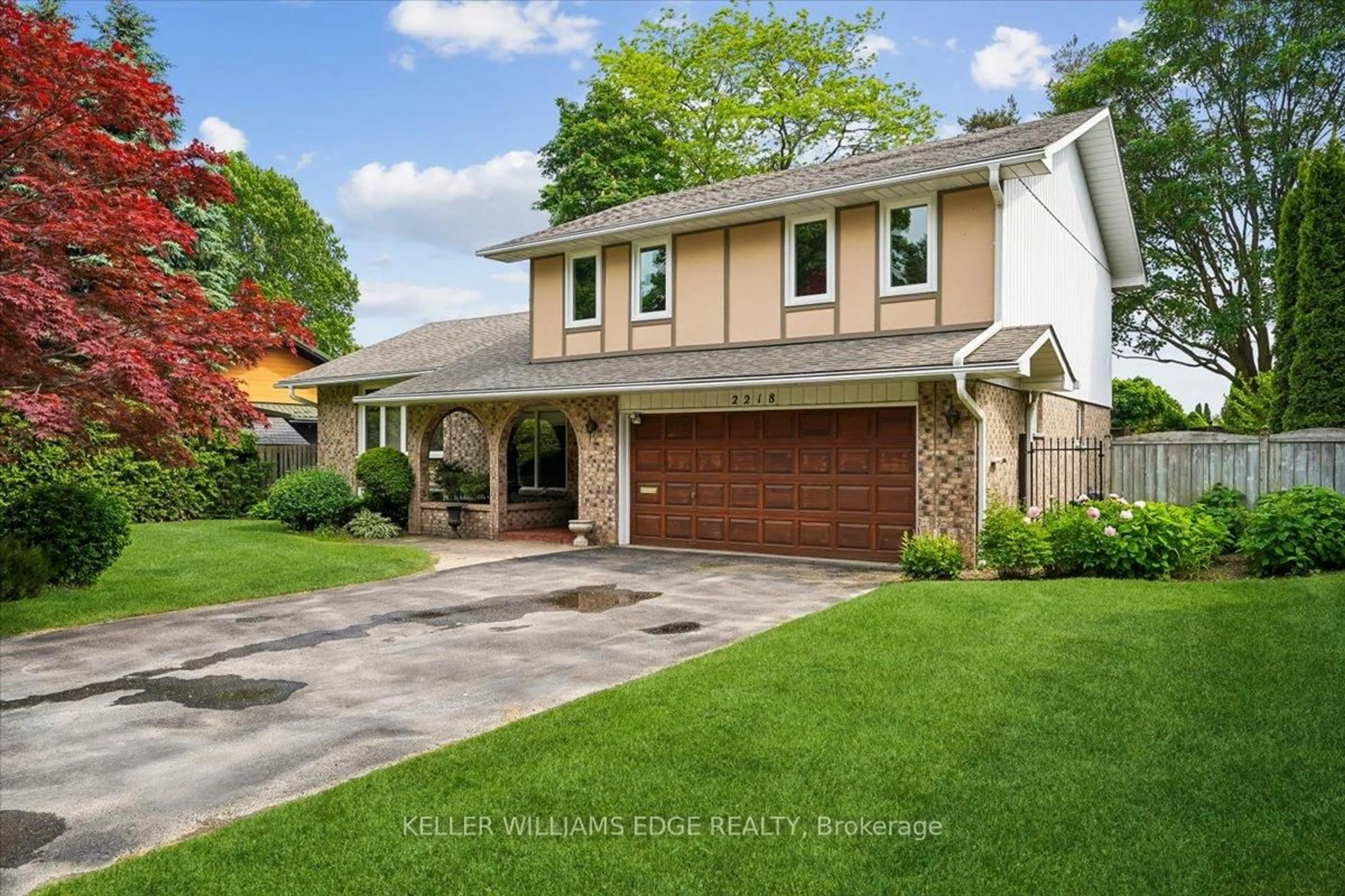 Home with brick exterior material, street for 2218 Stillmeadow Rd, Mississauga Ontario L5B 1X4