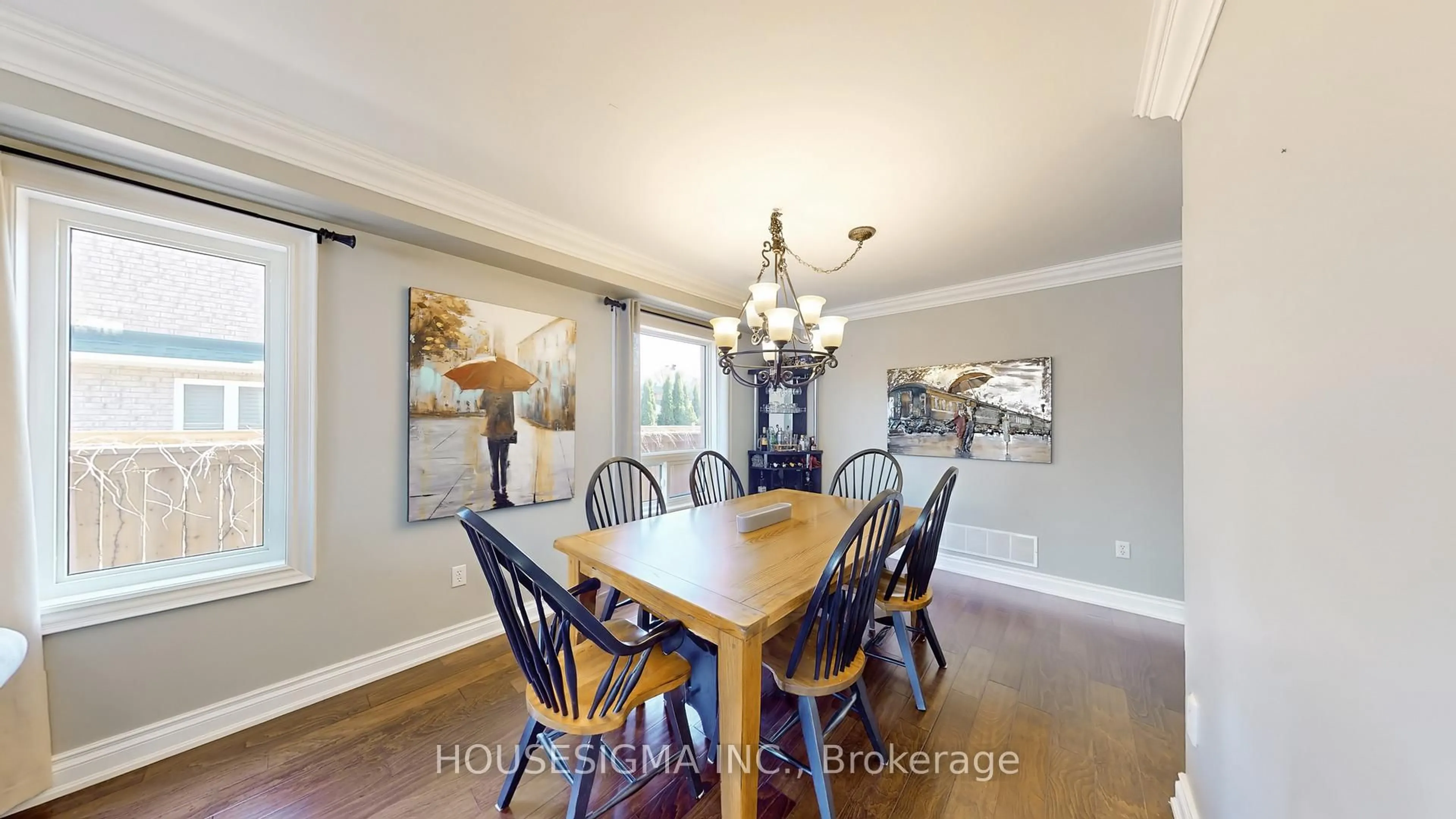 Dining room, wood/laminate floor for 32 Willoughby Way, Halton Hills Ontario L7G 6C4