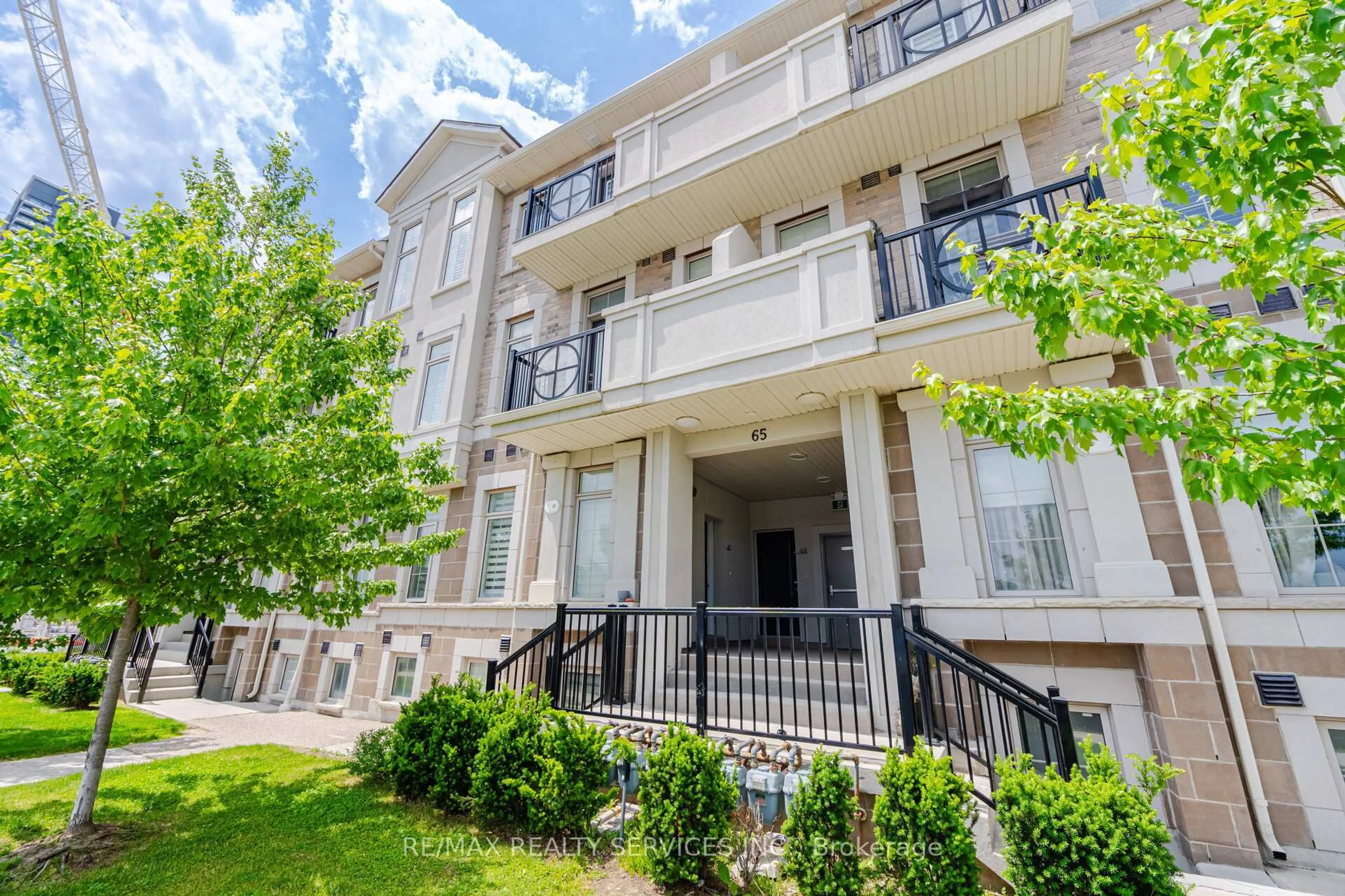 Unknown for 65 Armdale Rd #48, Mississauga Ontario L4Z 0C7