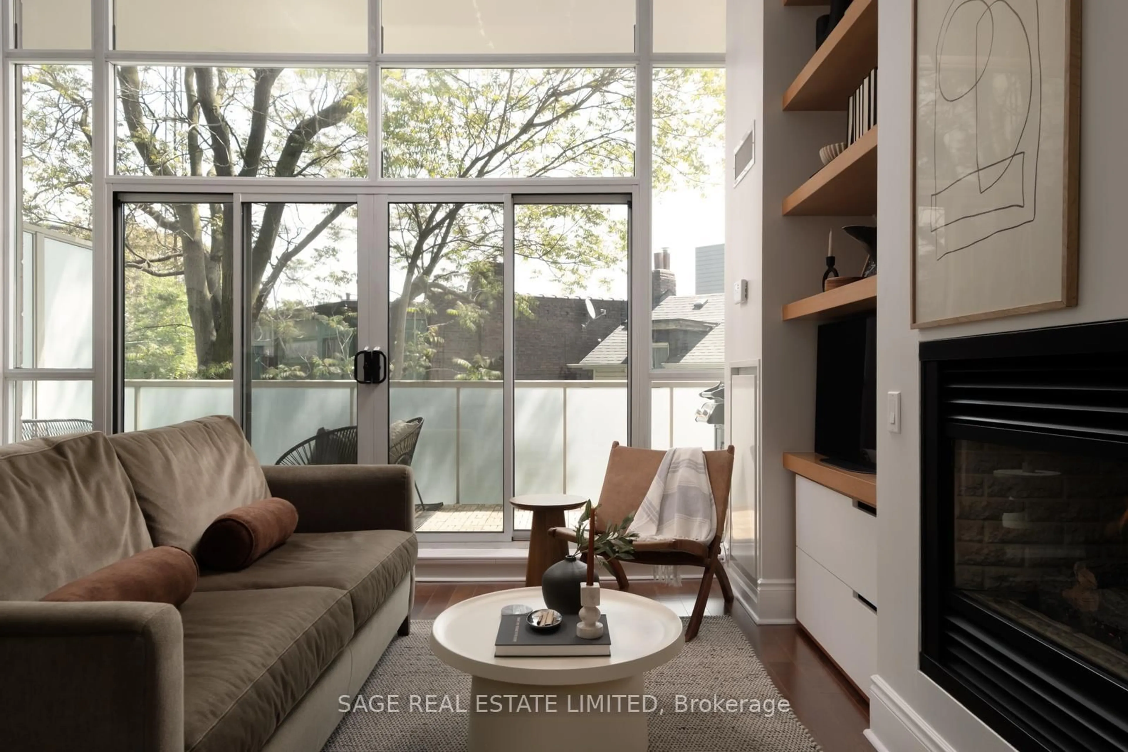 Living room with furniture, unknown for 437 Roncesvalles Ave #210, Toronto Ontario M6R 3B9