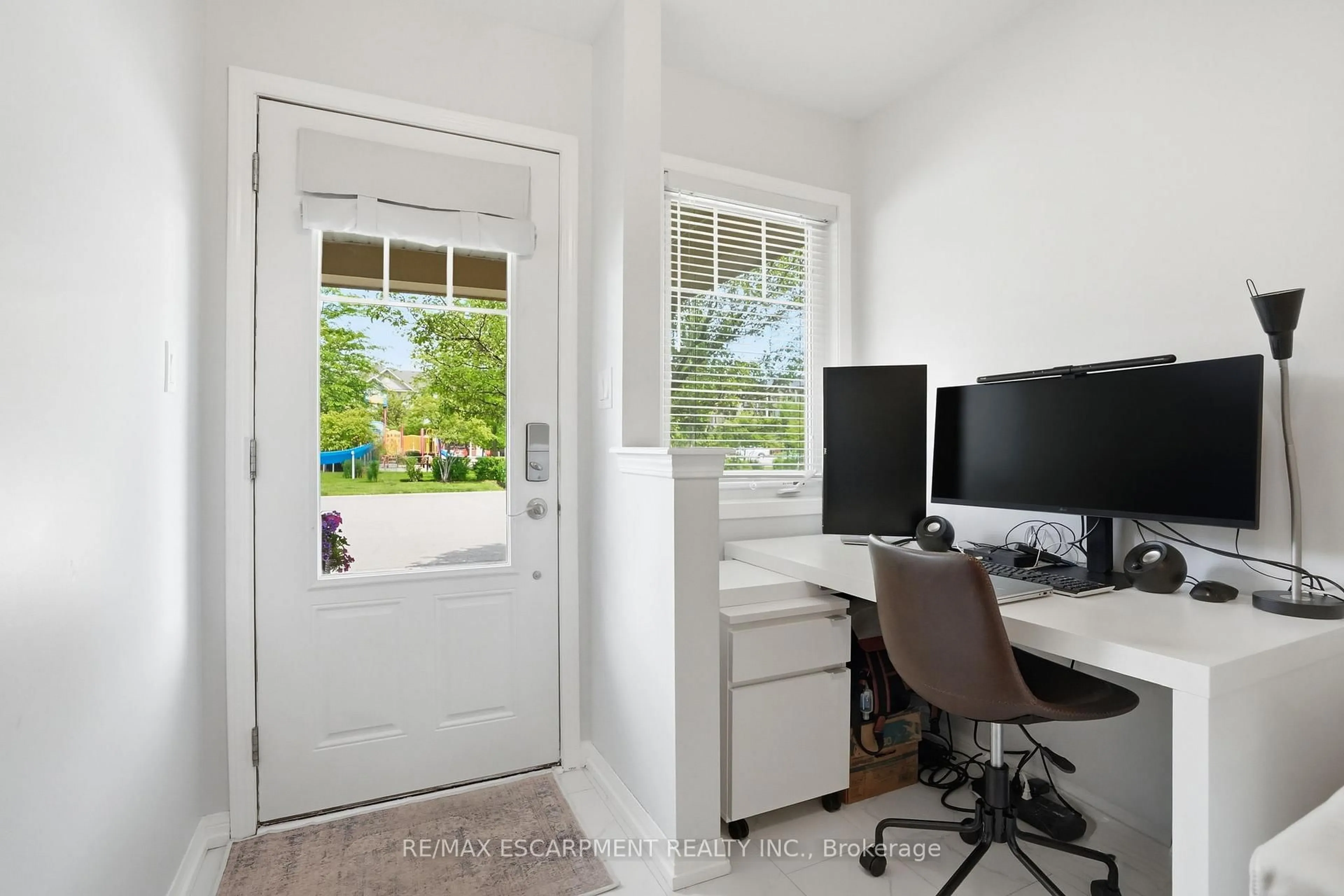 A pic of a room for 3050 ROTARY Way #54, Burlington Ontario L7M 0G8