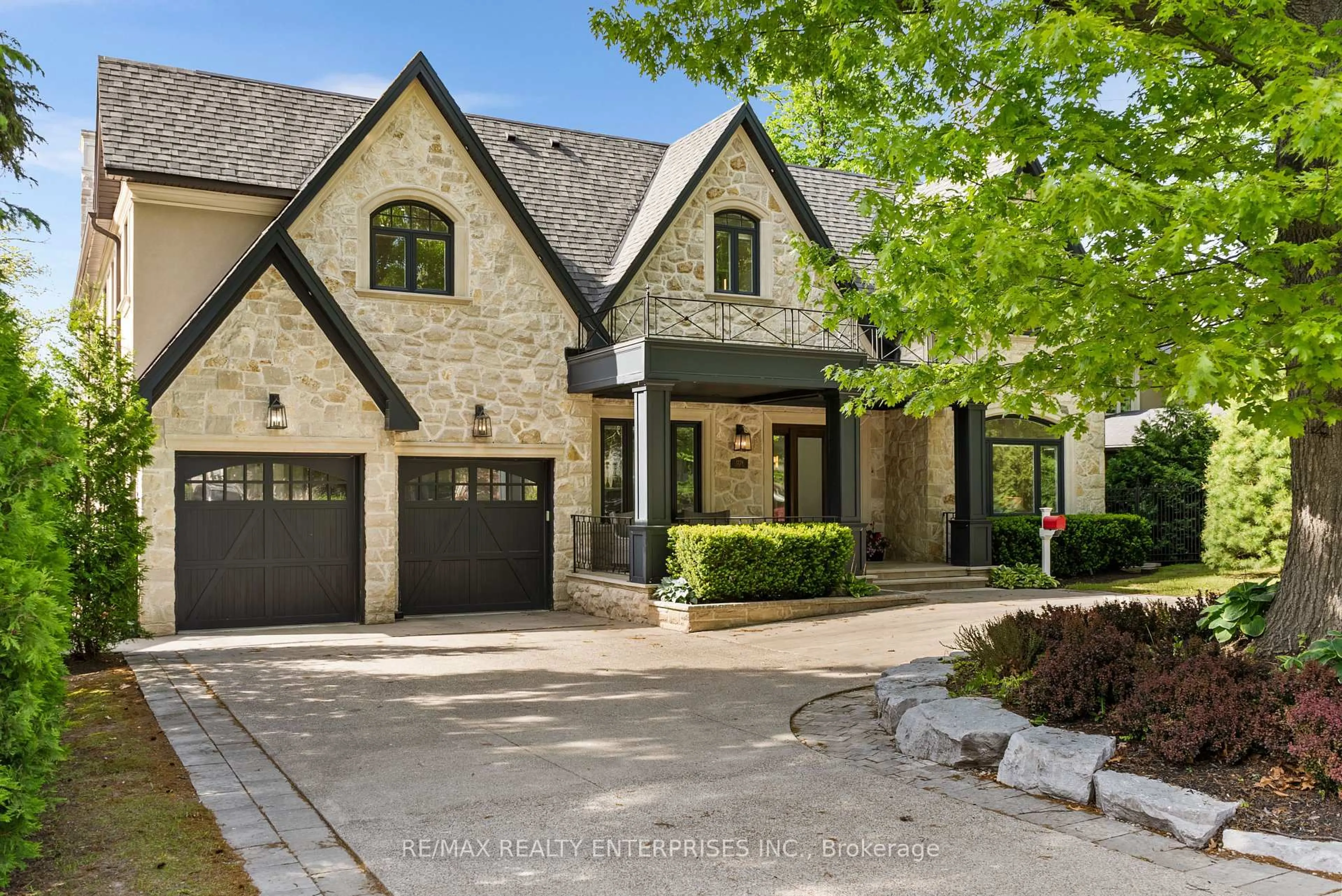 Home with brick exterior material, street for 1229 Indian Rd, Mississauga Ontario L5H 1R8