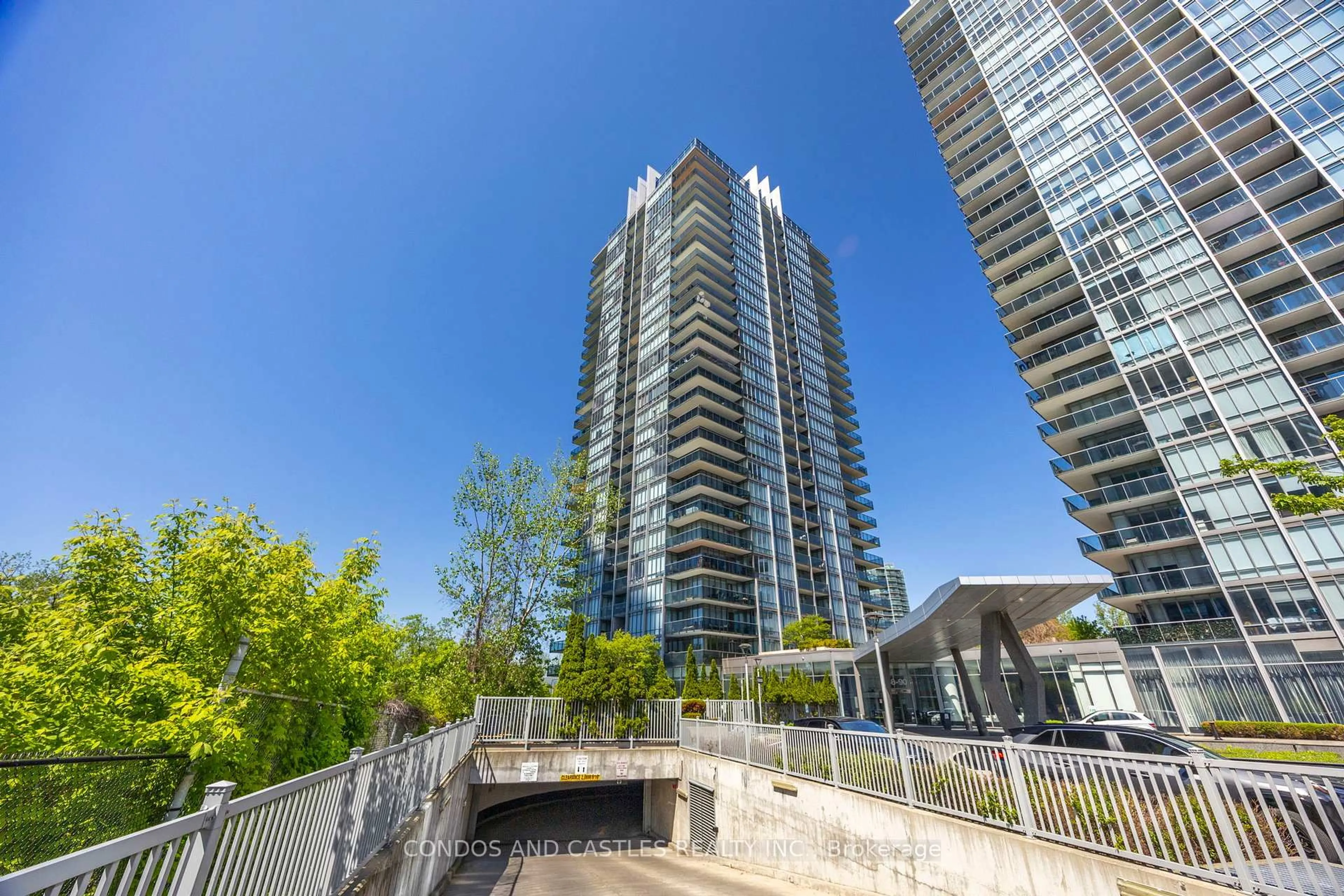A pic from outside/outdoor area/front of a property/back of a property/a pic from drone, city buildings view from balcony for 88 Park Lawn Rd #2611, Toronto Ontario M8Y 0B6