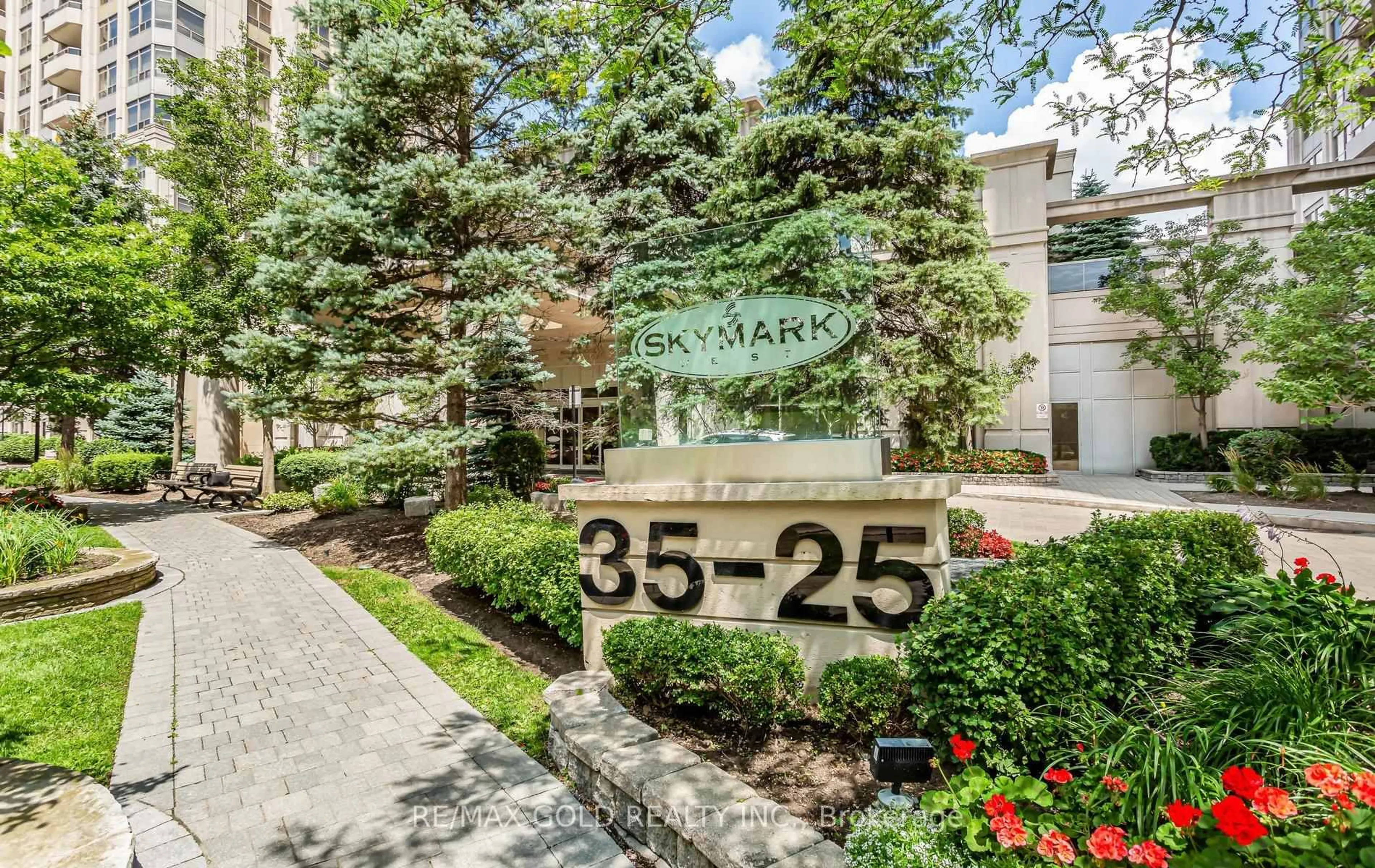 Unknown for 25 Kingsbridge Grdn Circ #224, Mississauga Ontario L5R 4B1