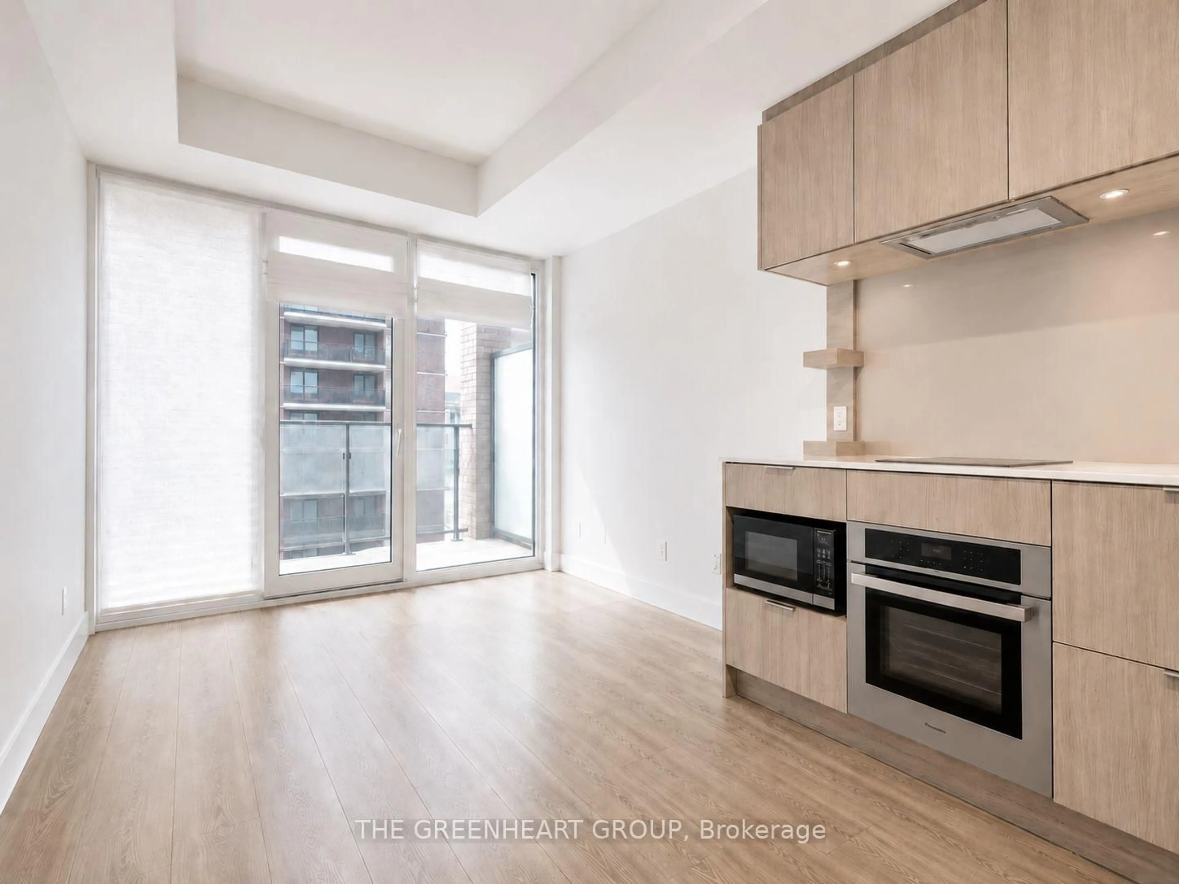 Unknown for 28 Ann St #511, Mississauga Ontario L5G 3G1