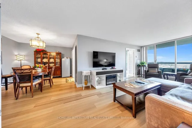24 Hanover Rd #907, Brampton 4