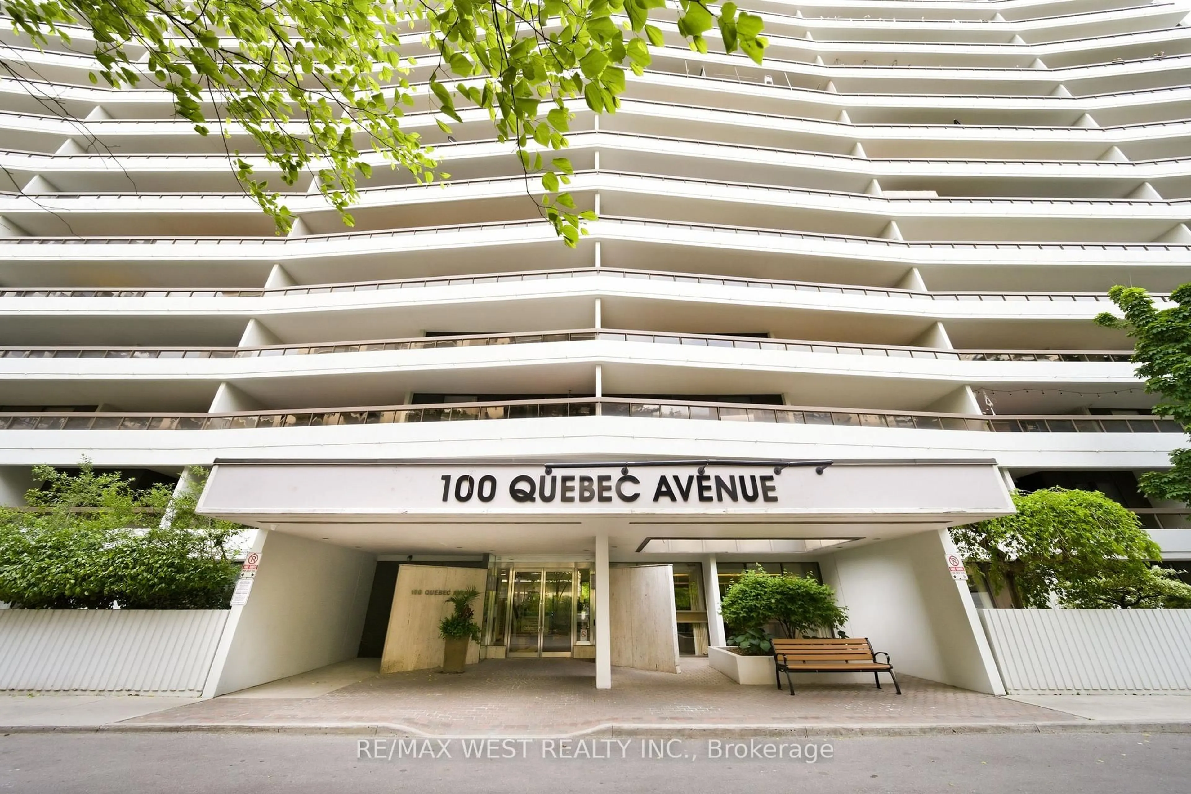 Unknown for 100 Quebec Ave #1509, Toronto Ontario M6P 4B8