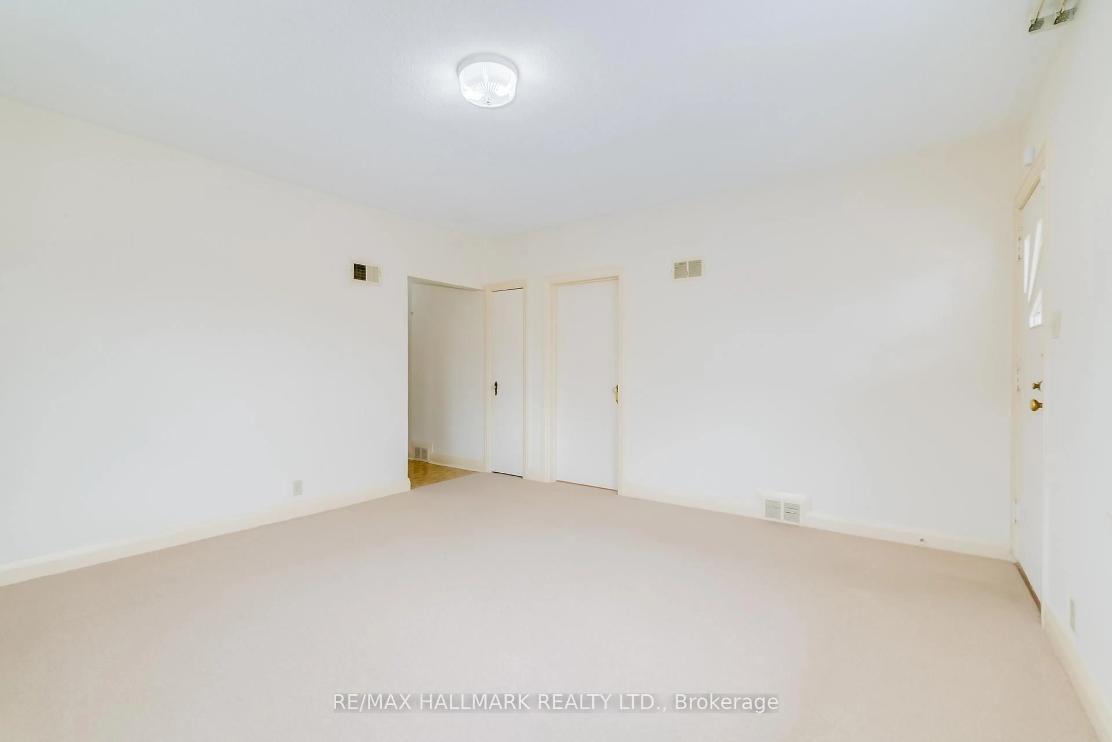A pic of a room for 945 Glencairn Ave, Toronto Ontario M6B 2A6
