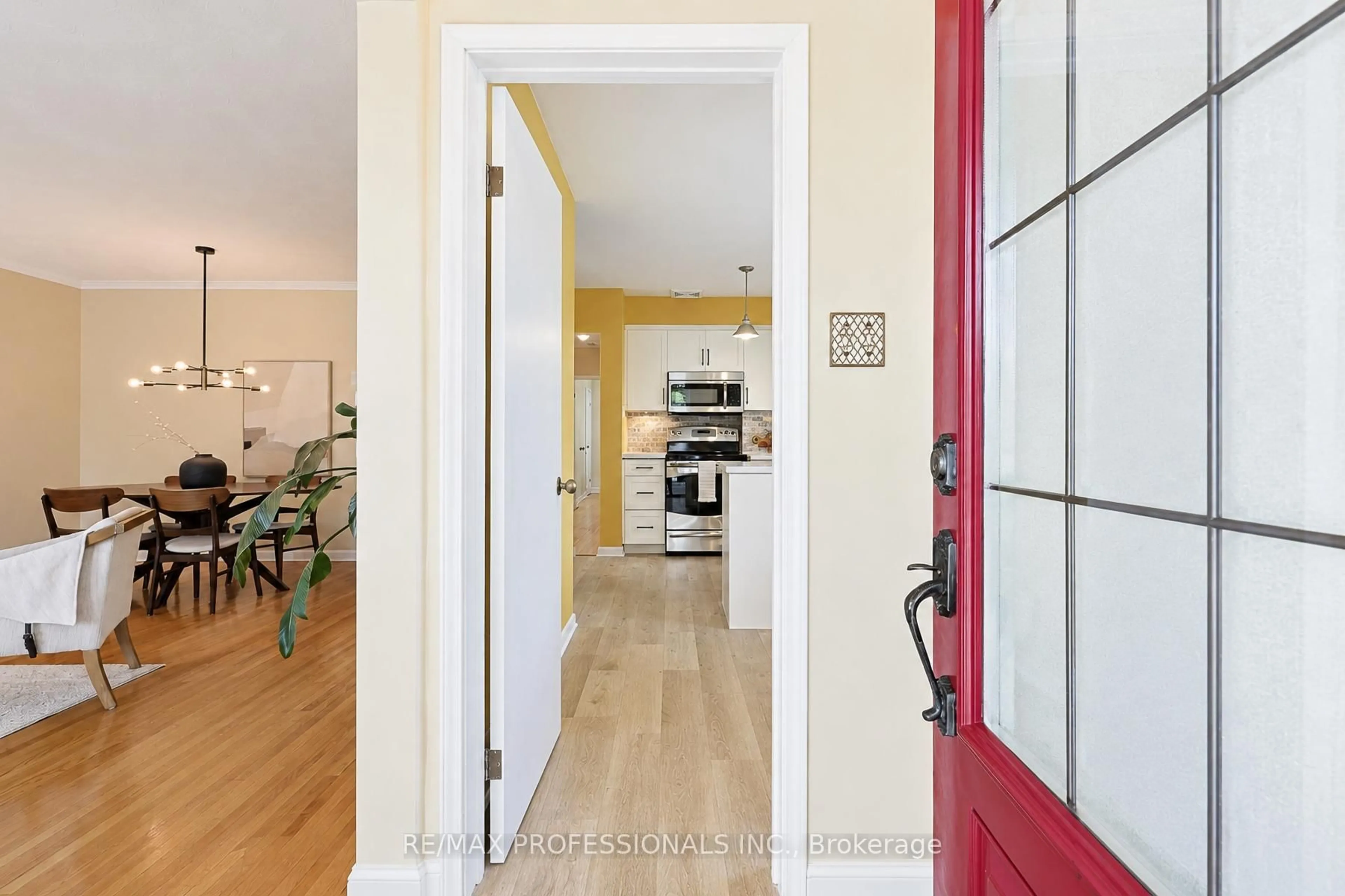 Indoor entryway for 3 Embers Dr, Toronto Ontario M9C 3E4