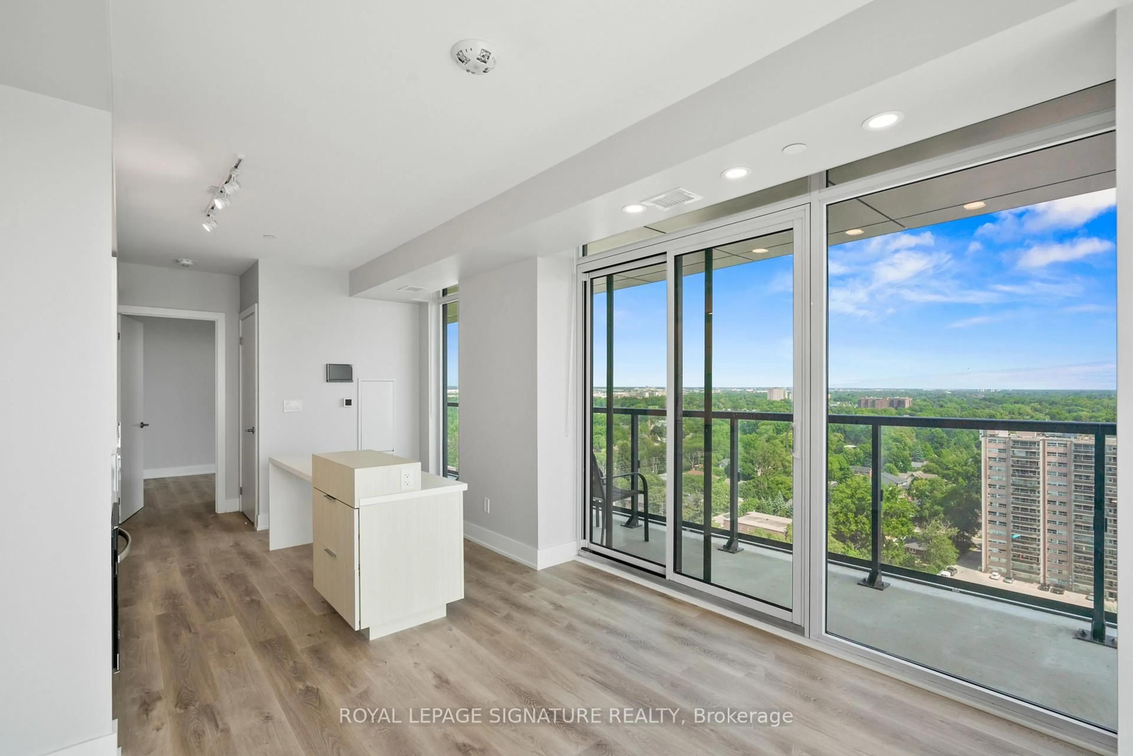Unknown for 370 Martha St #1903, Burlington Ontario L7R 0G9