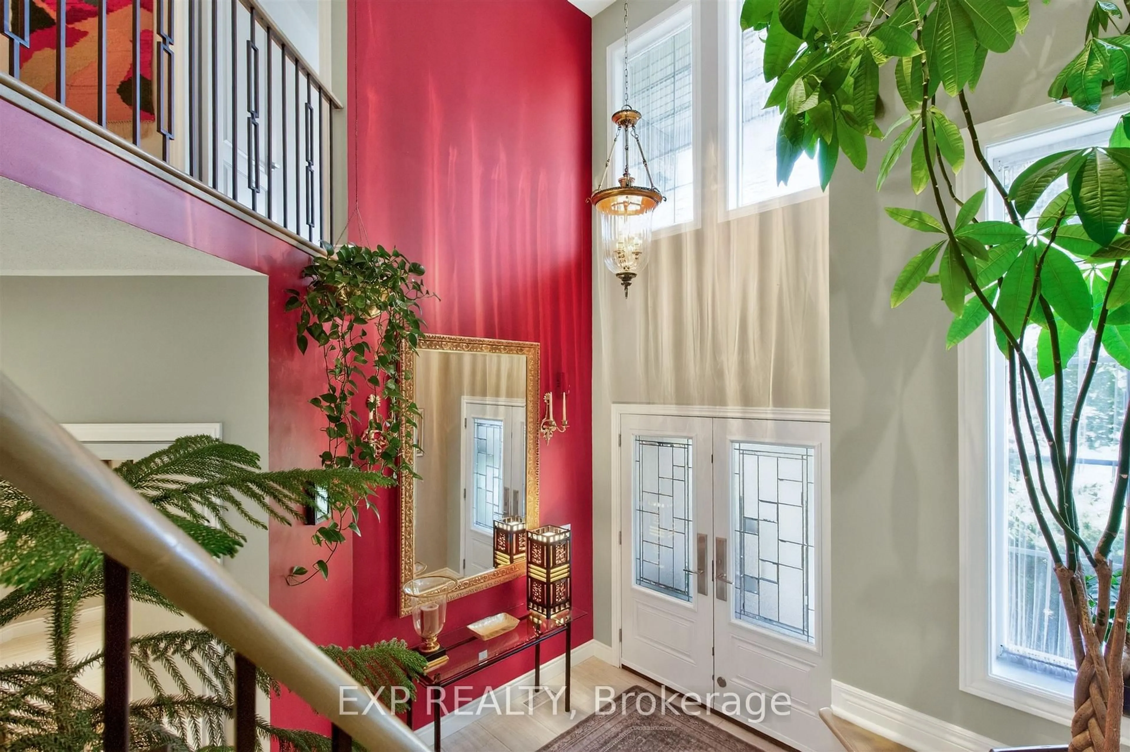 Indoor entryway for 82 Castelli Crt, Caledon Ontario L7E 2T8