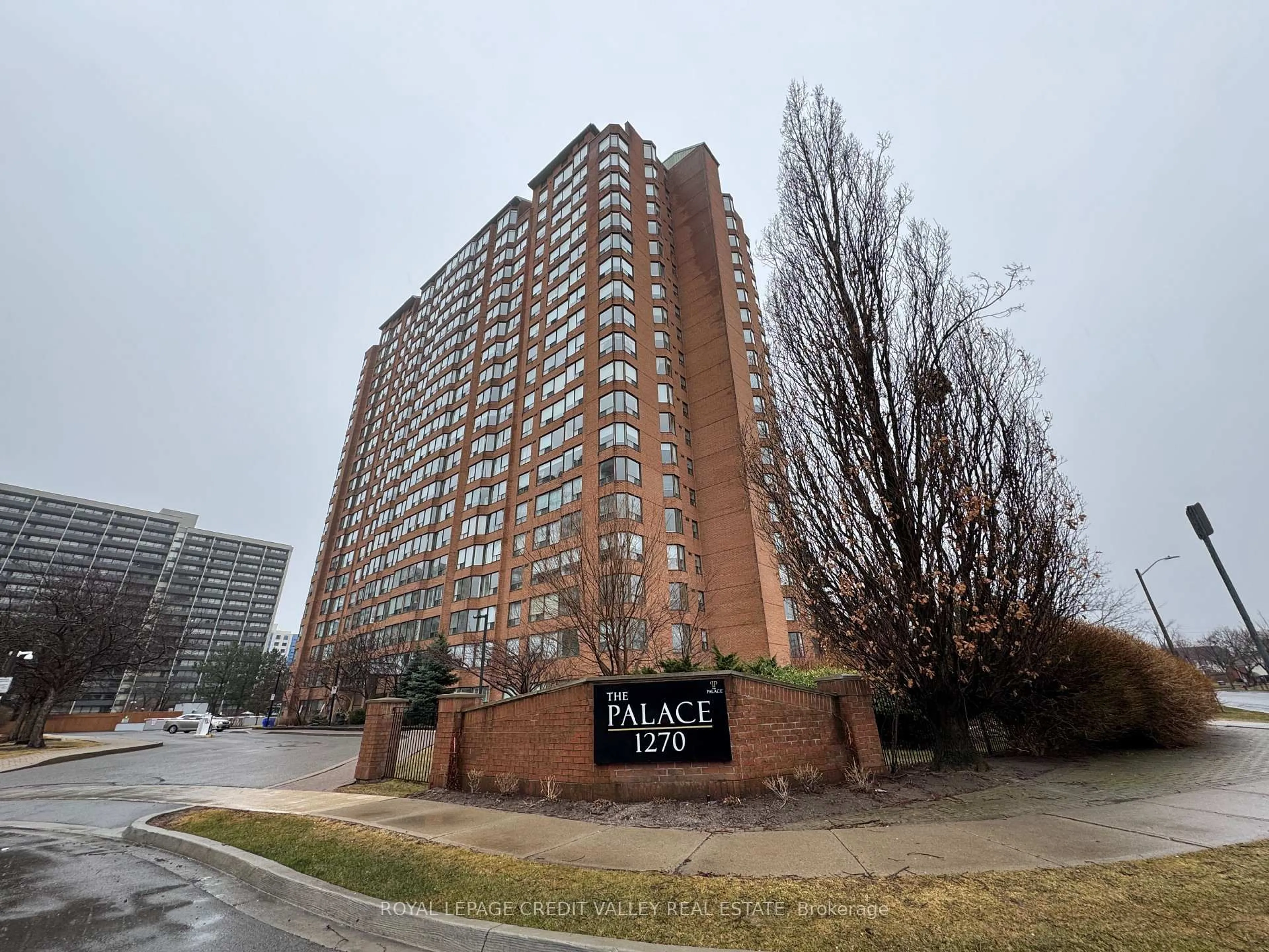 Unknown for 1270 MAPLE CROSSING Blvd #704, Burlington Ontario L7S 2J3