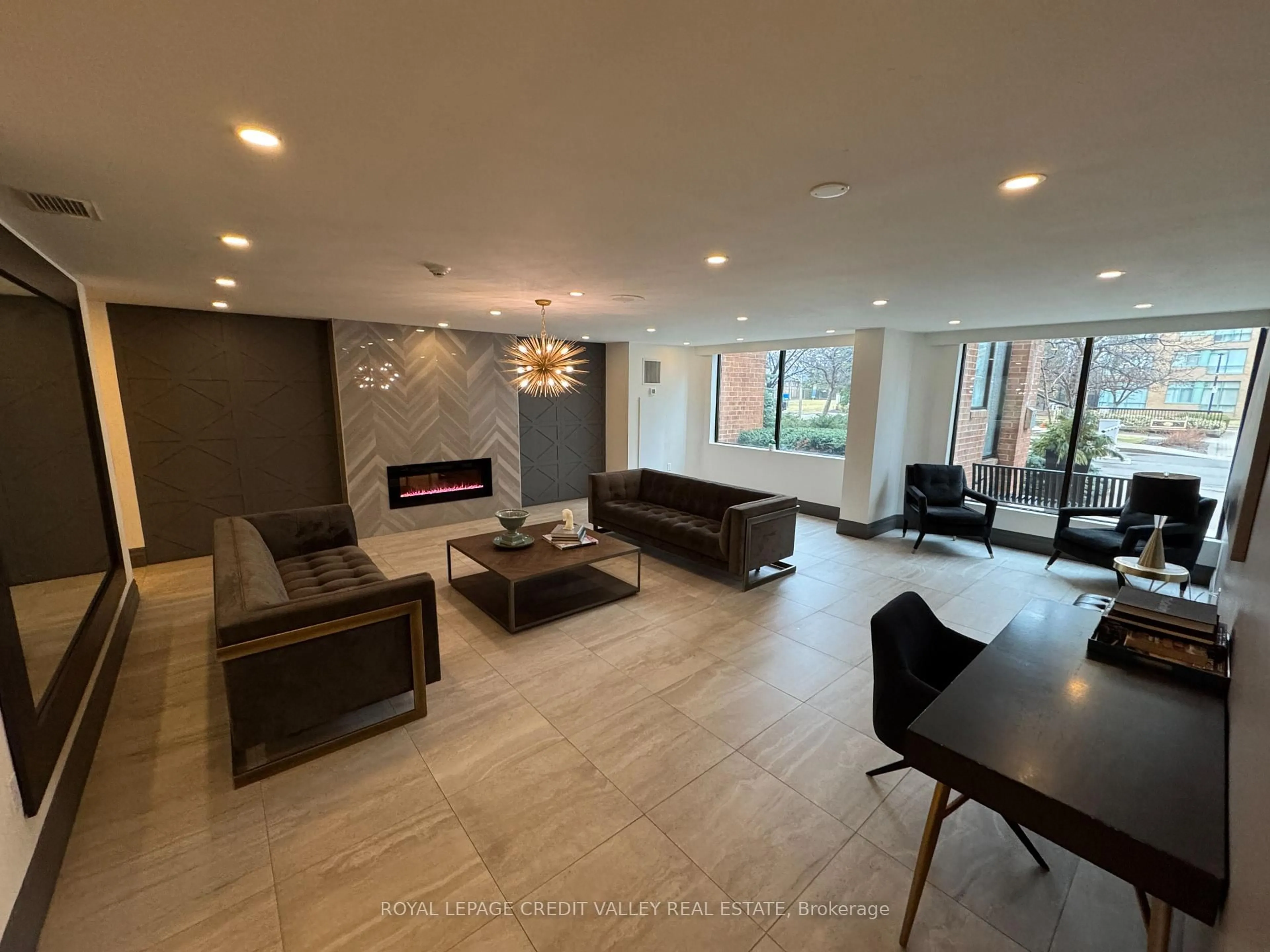 Lobby for 1270 MAPLE CROSSING Blvd #704, Burlington Ontario L7S 2J3