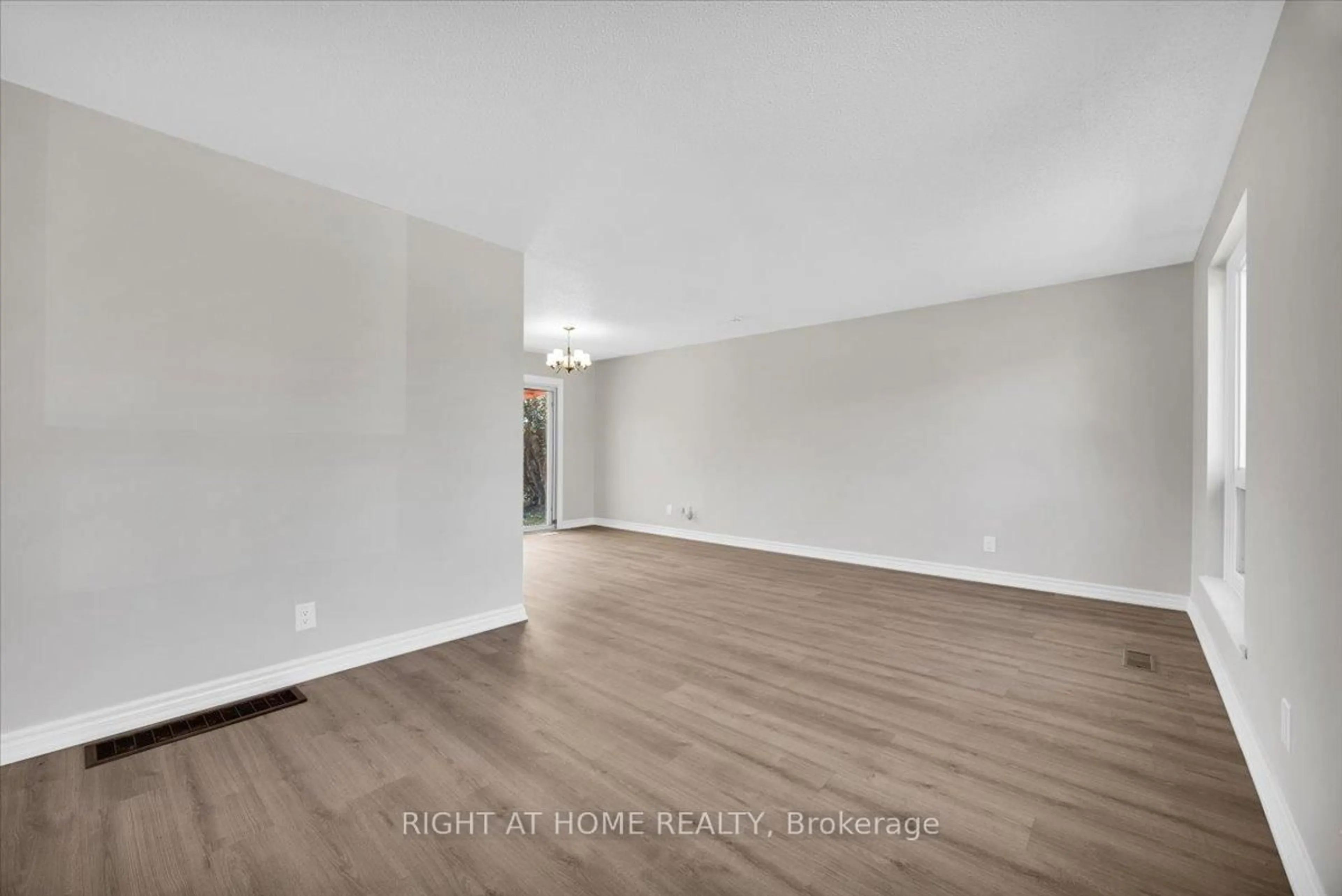 A pic of a room for 27 Villata Gdns, Toronto Ontario M3J 1J7