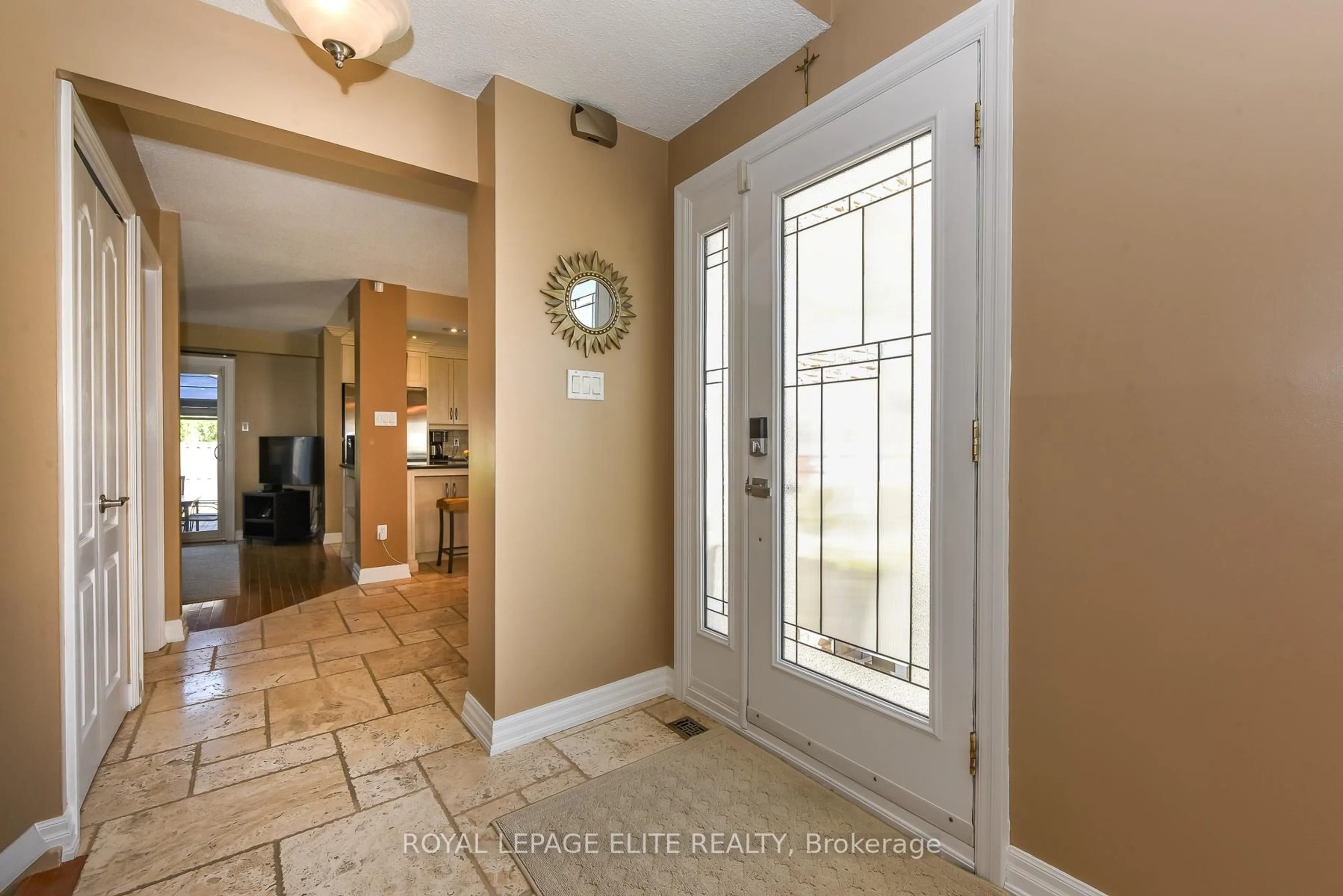 Indoor entryway for 67 Elmbrook Cres, Toronto Ontario M9C 5C7