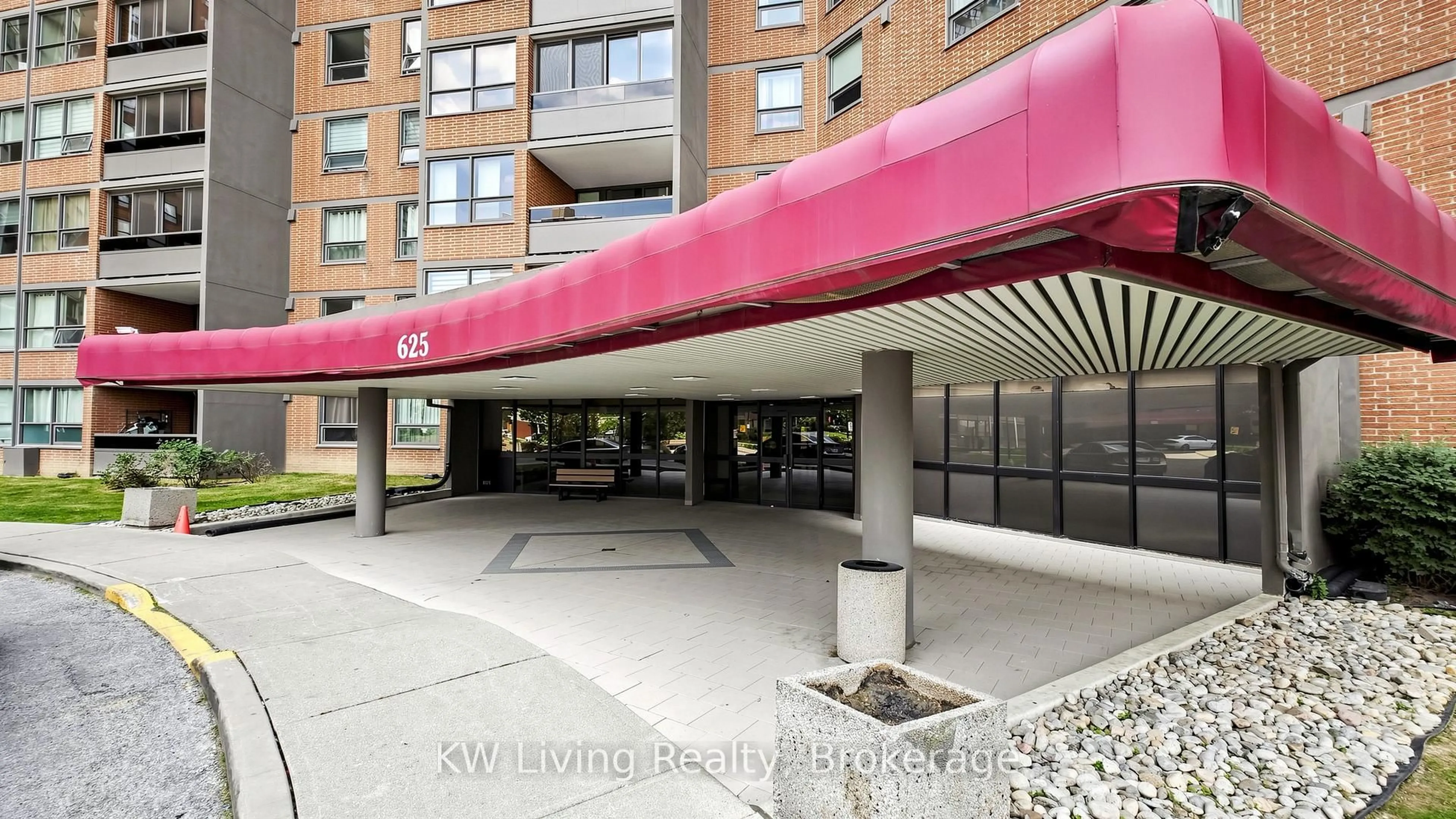 Indoor foyer for 625 The West Mall #804, Toronto Ontario M9C 4W9