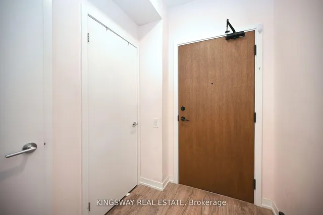 4065 Confederation Pkwy #1410, Mississauga 5