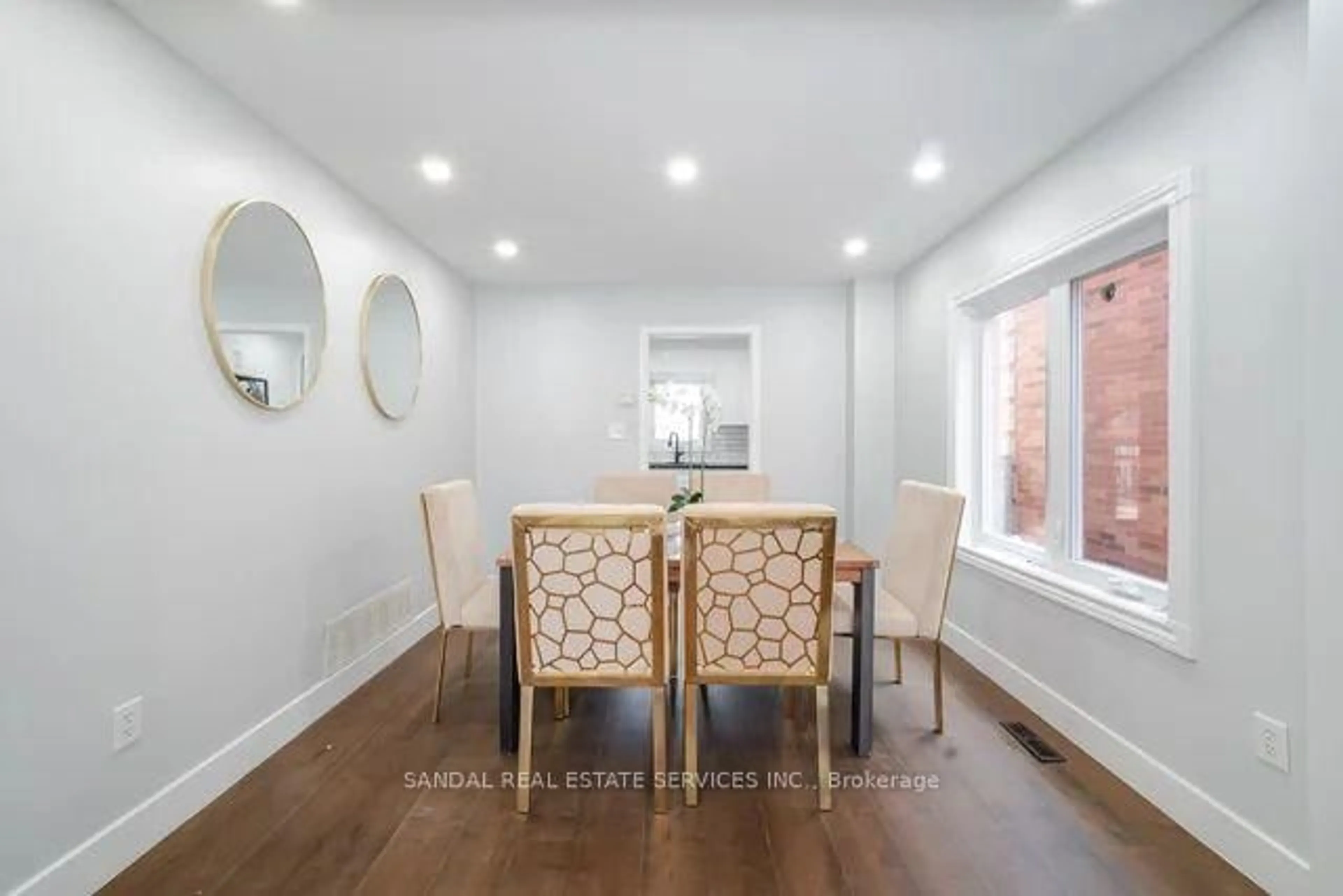 Dining room, unknown for 23 Fenflower Crt, Brampton Ontario L7A 1H3