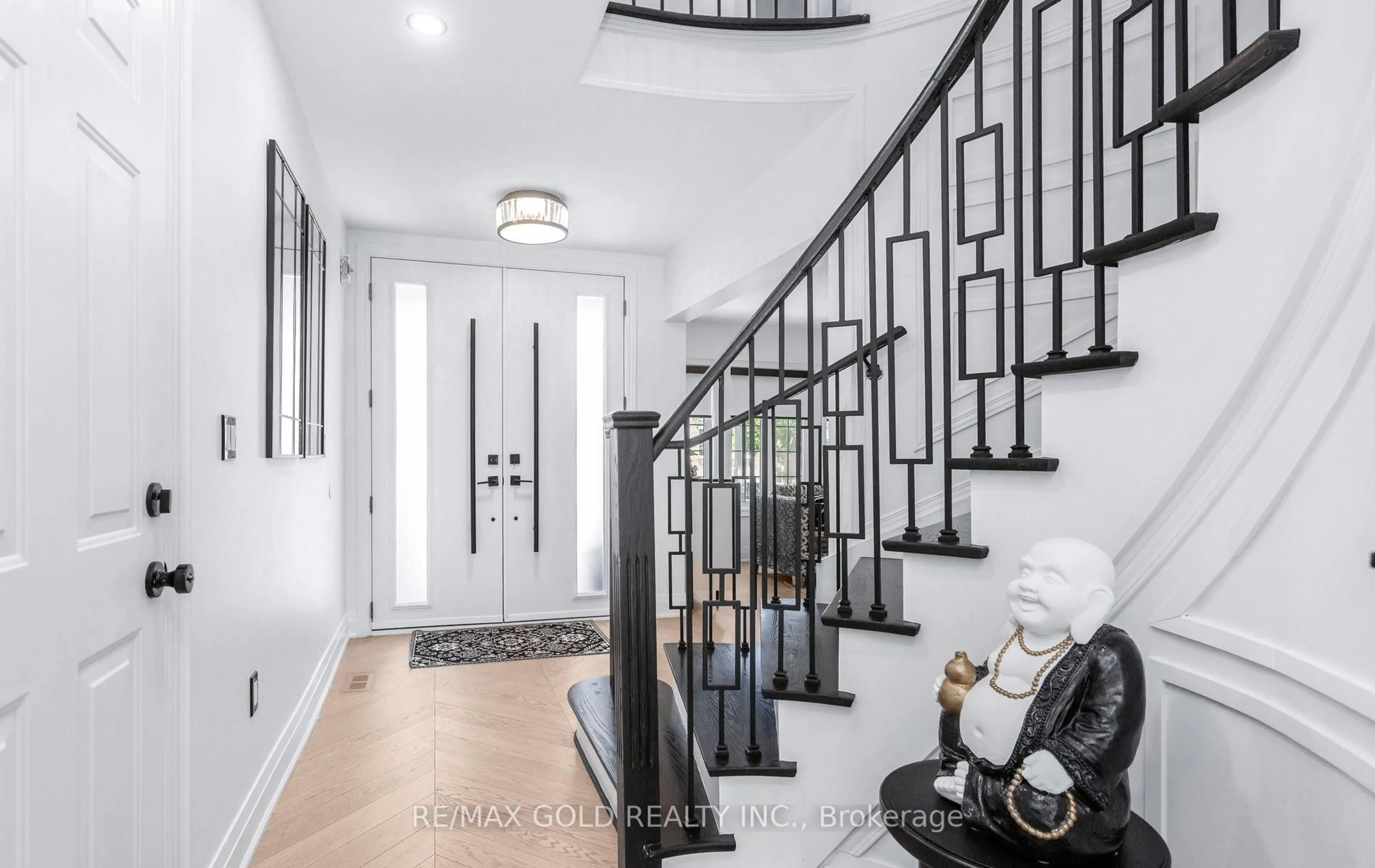 Unknown for 33 Nina Pl, Brampton Ontario L7A 2E1