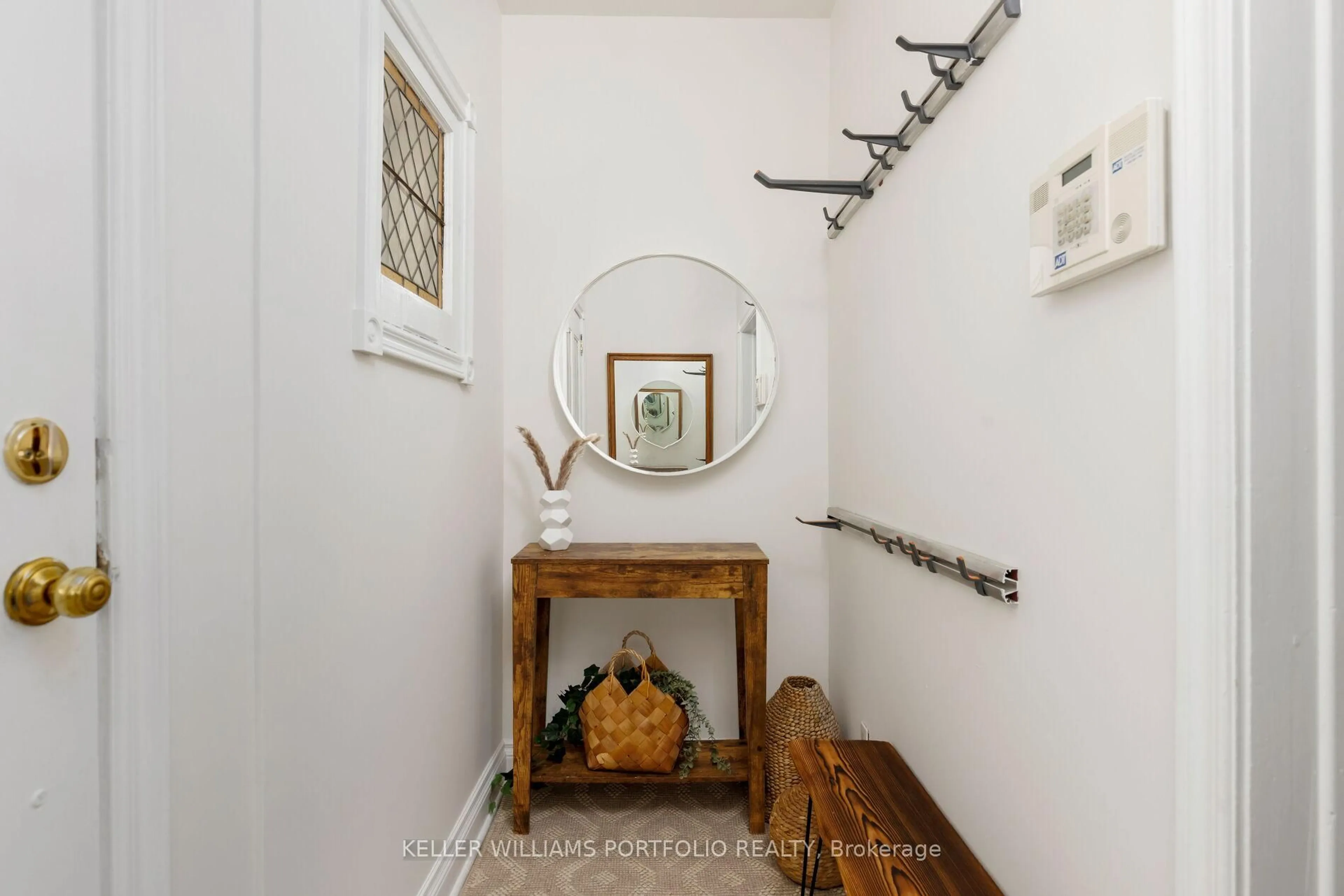 Indoor entryway for 219 Howard Park Ave, Toronto Ontario M6R 1V9