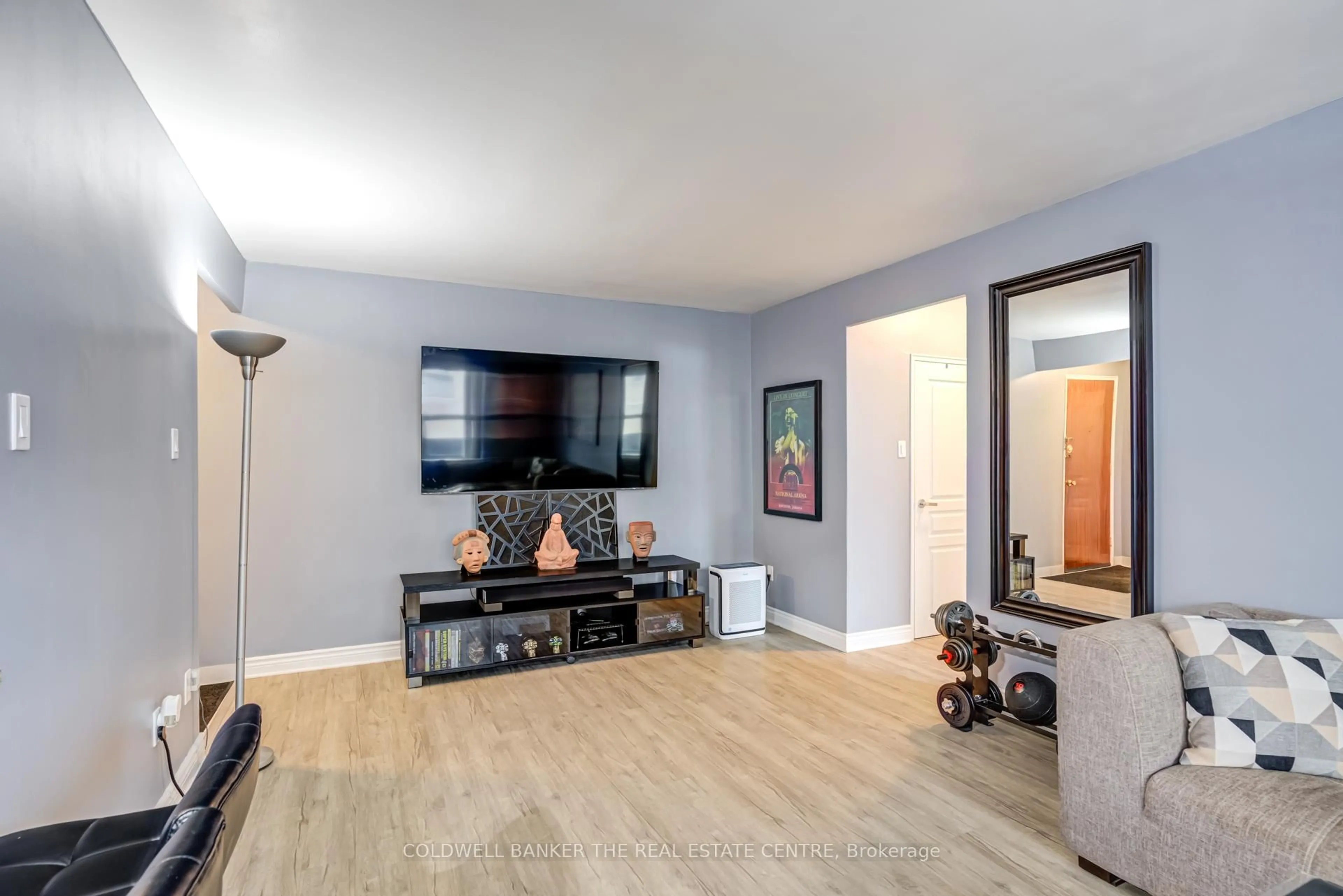 Unknown for 50 Gulliver Rd #208, Toronto Ontario M6M 2N2