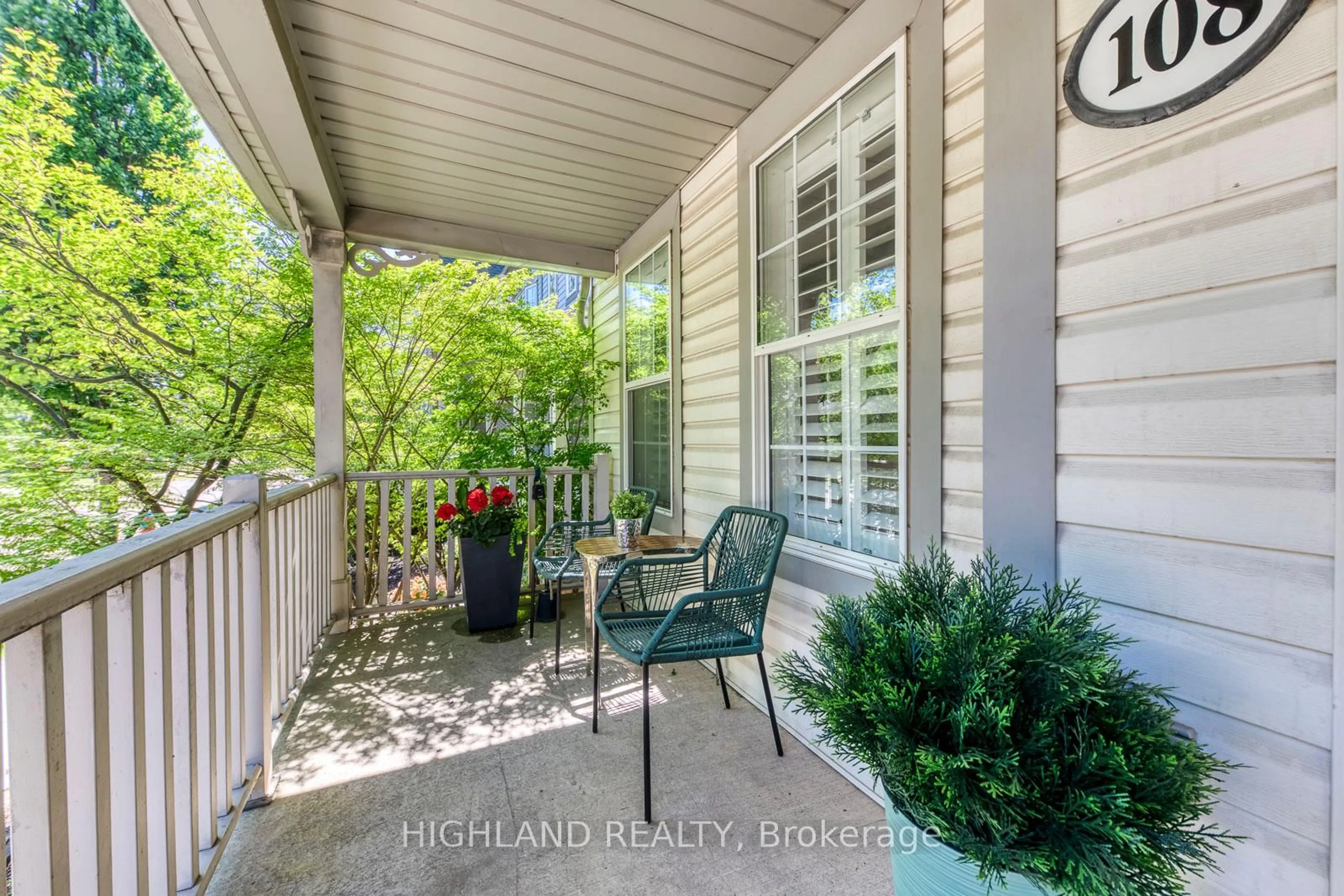 Unknown for 108 Roxton Rd, Oakville Ontario L6H 6V4