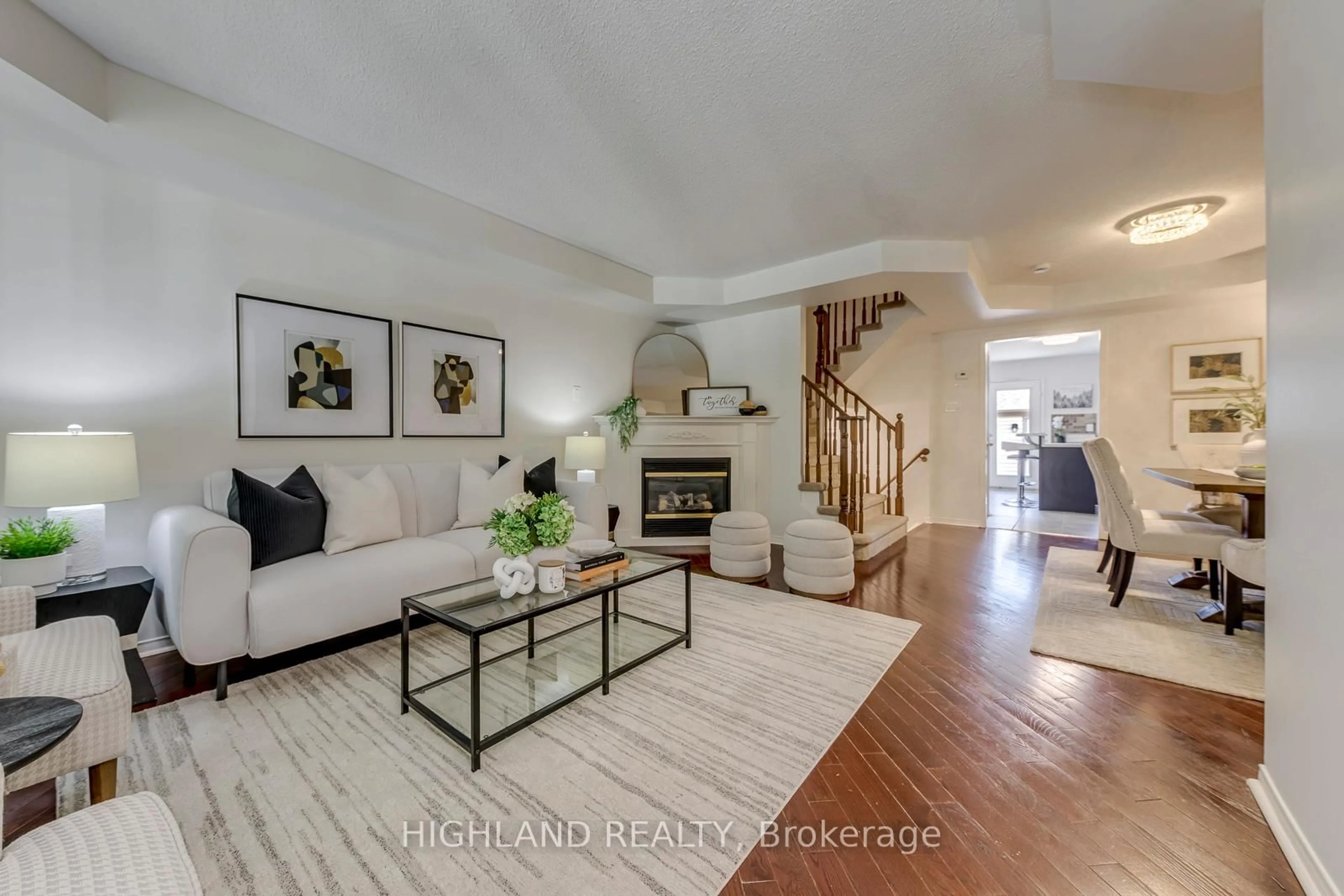 Living room with furniture, unknown for 108 Roxton Rd, Oakville Ontario L6H 6V4