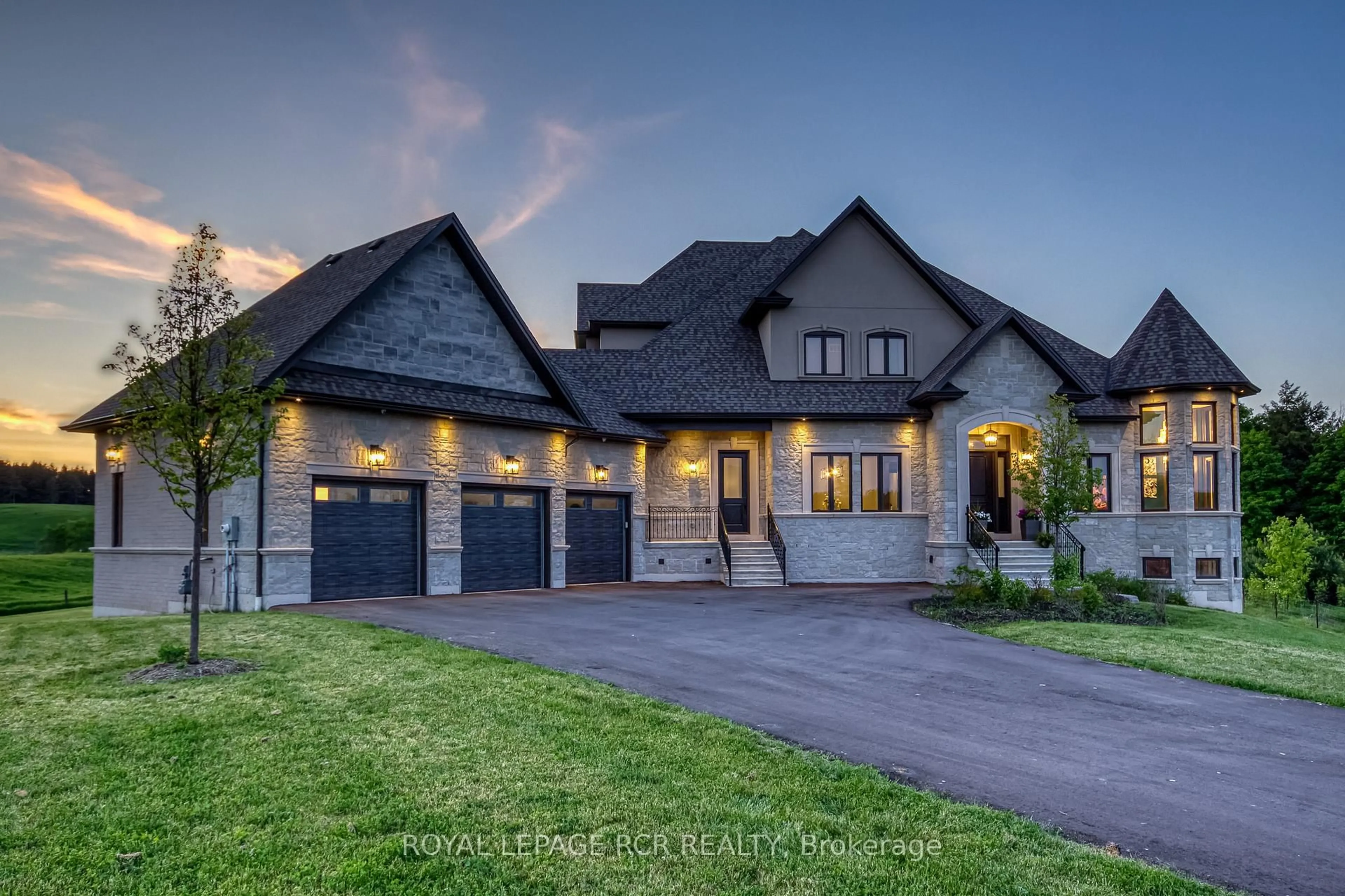 Home with brick exterior material, street for 166 Logan Rd, Caledon Ontario L7E 3P4