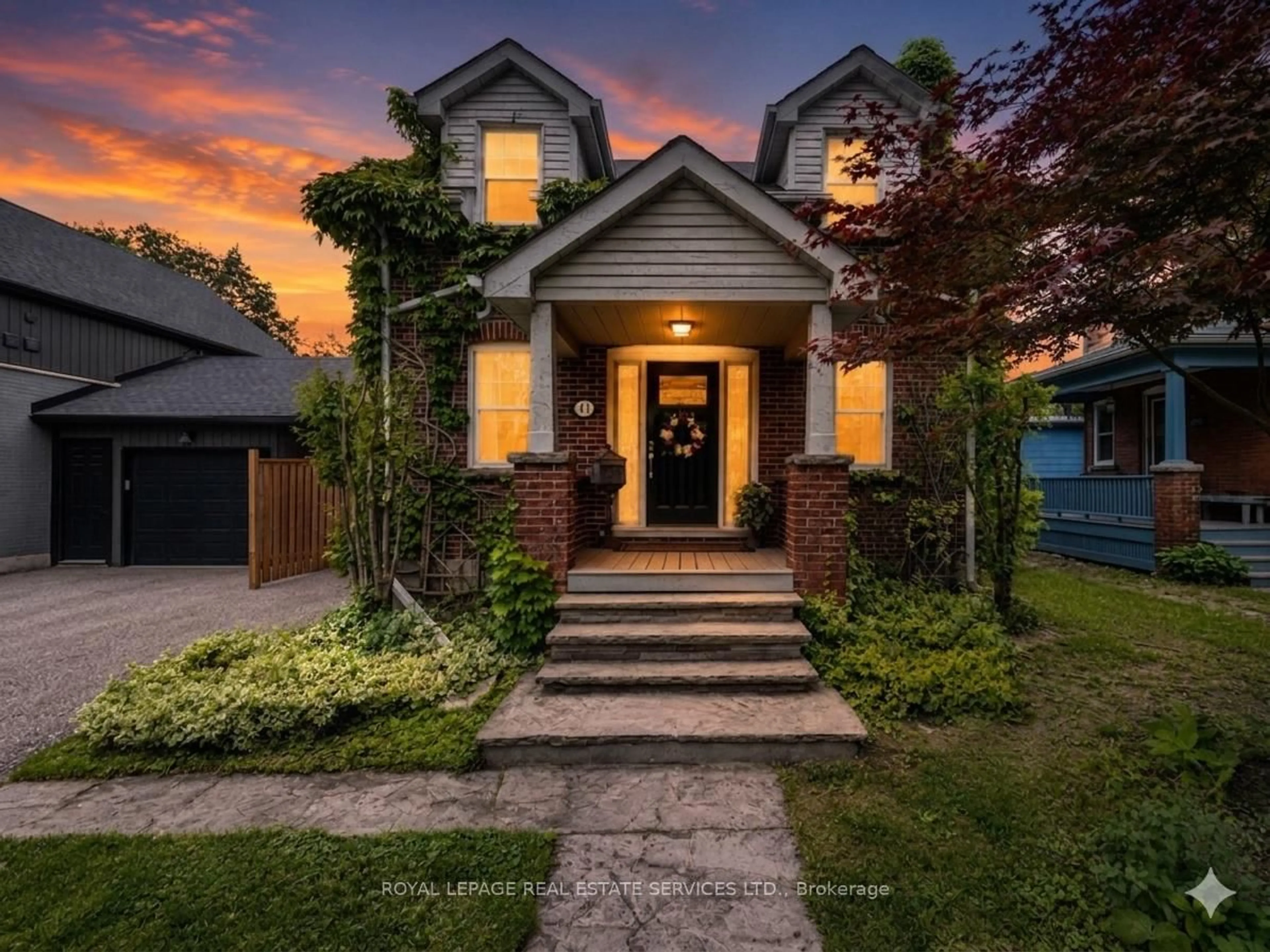 Home with brick exterior material, street for 41 Wellington St, Brampton Ontario L6Y 1K6