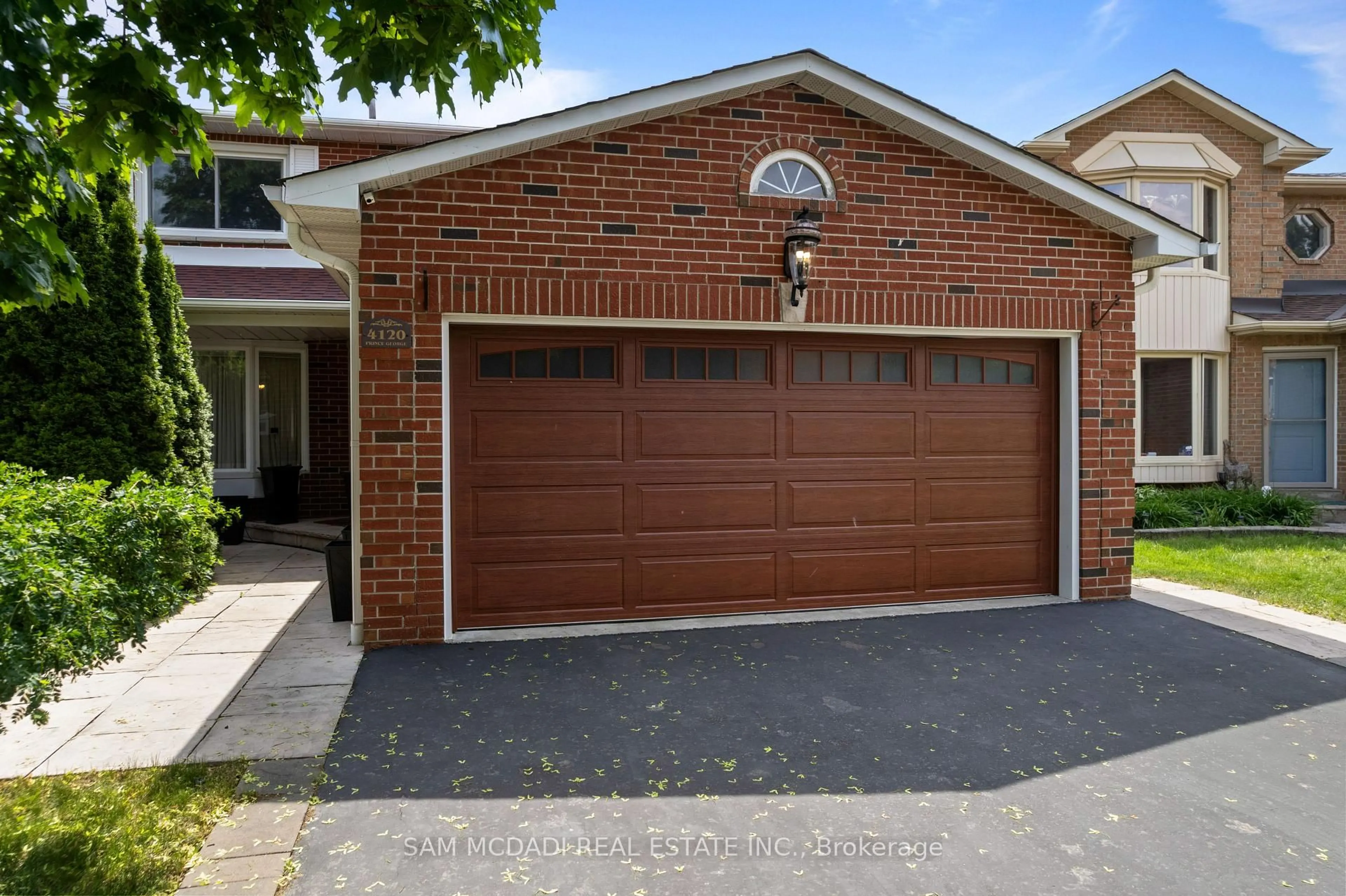 Unknown for 4120 Prince George Ave, Mississauga Ontario L4Z 2V1