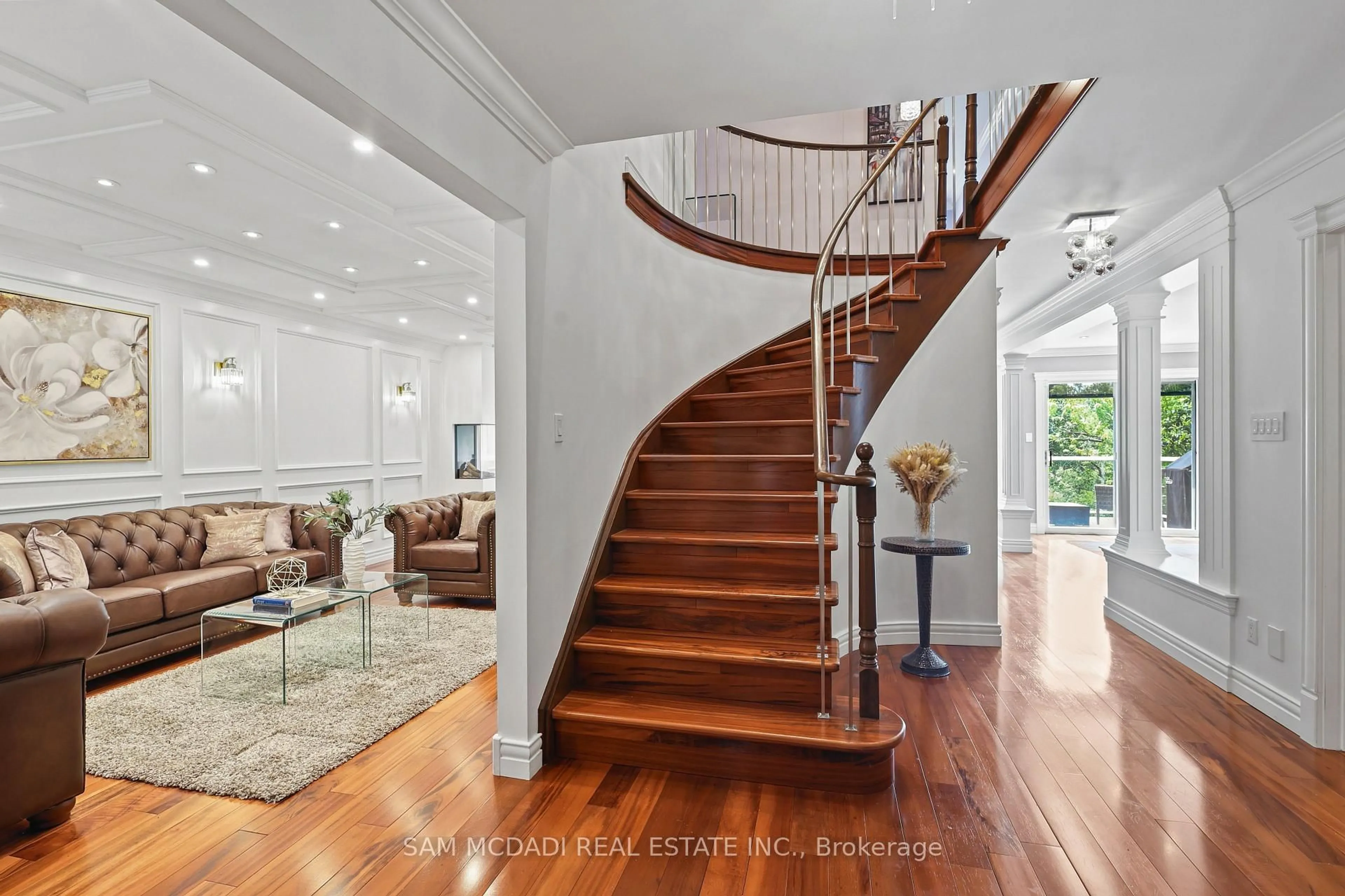 Stairs for 4120 Prince George Ave, Mississauga Ontario L4Z 2V1