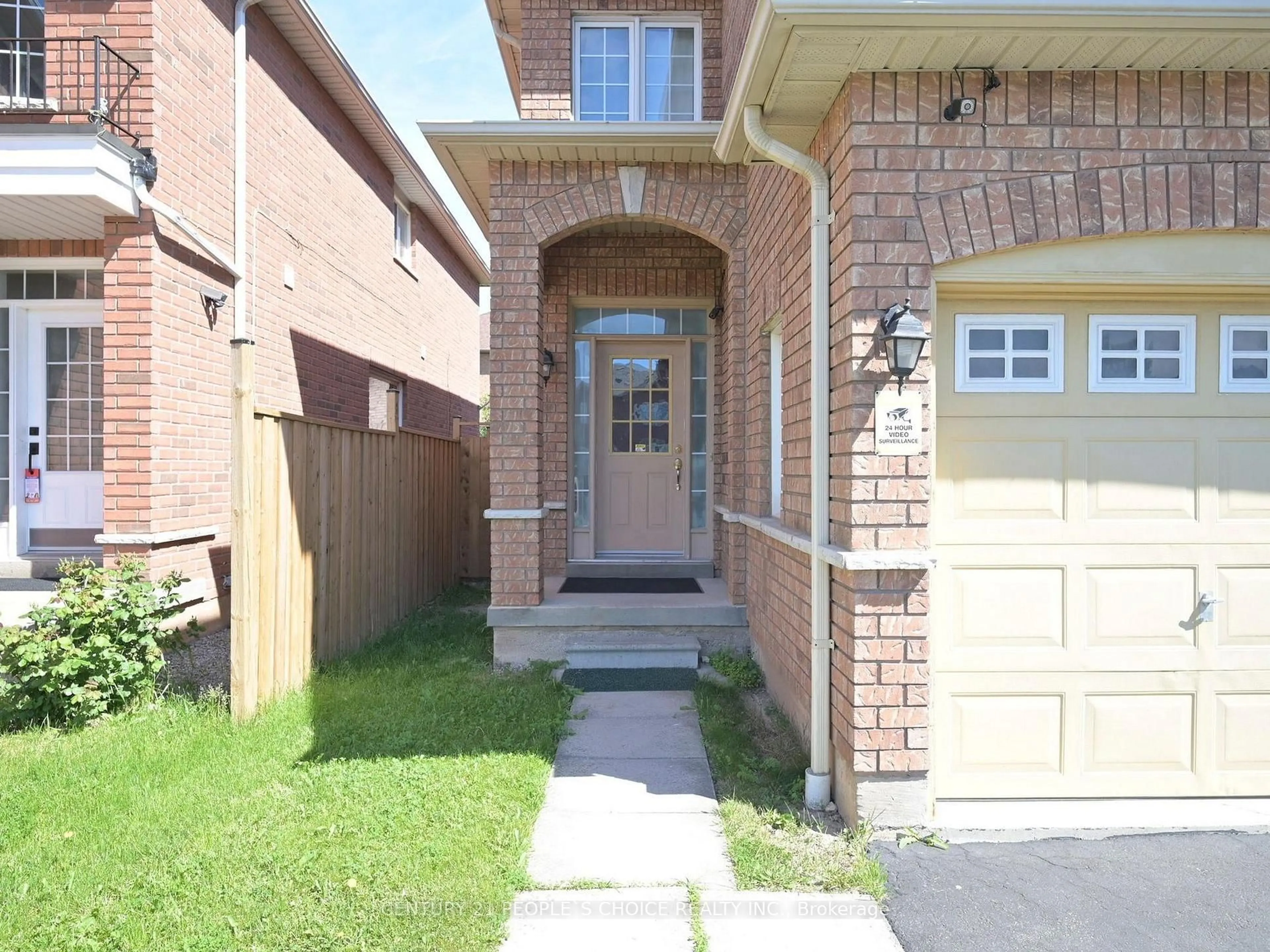 Home with brick exterior material, street for 1082 Galesway Blvd, Mississauga Ontario L5V 2T6